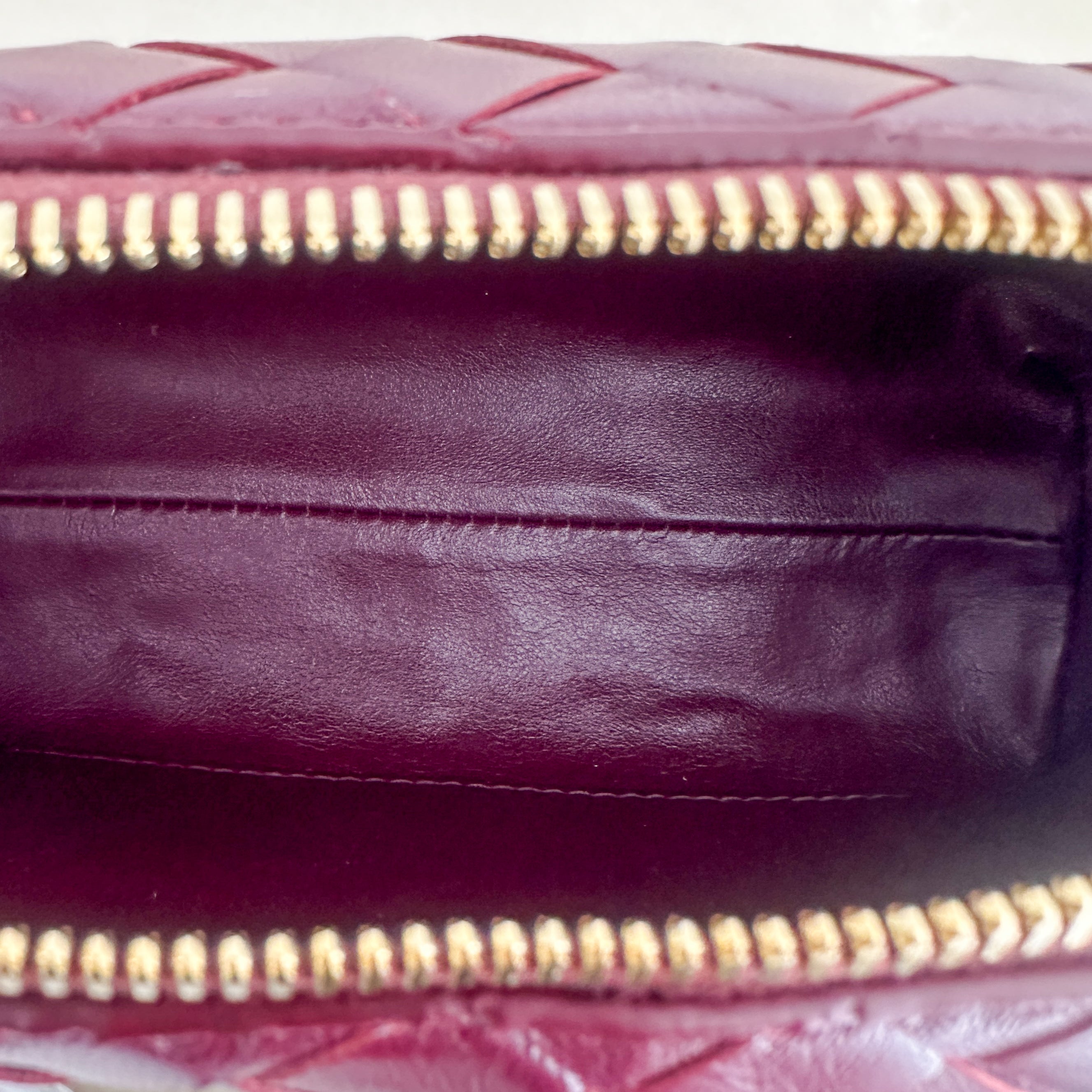 Bottega Veneta Intreciatto Concert Crossbody Bag in Burgundy (RRP £1730) | Authentic Preloved