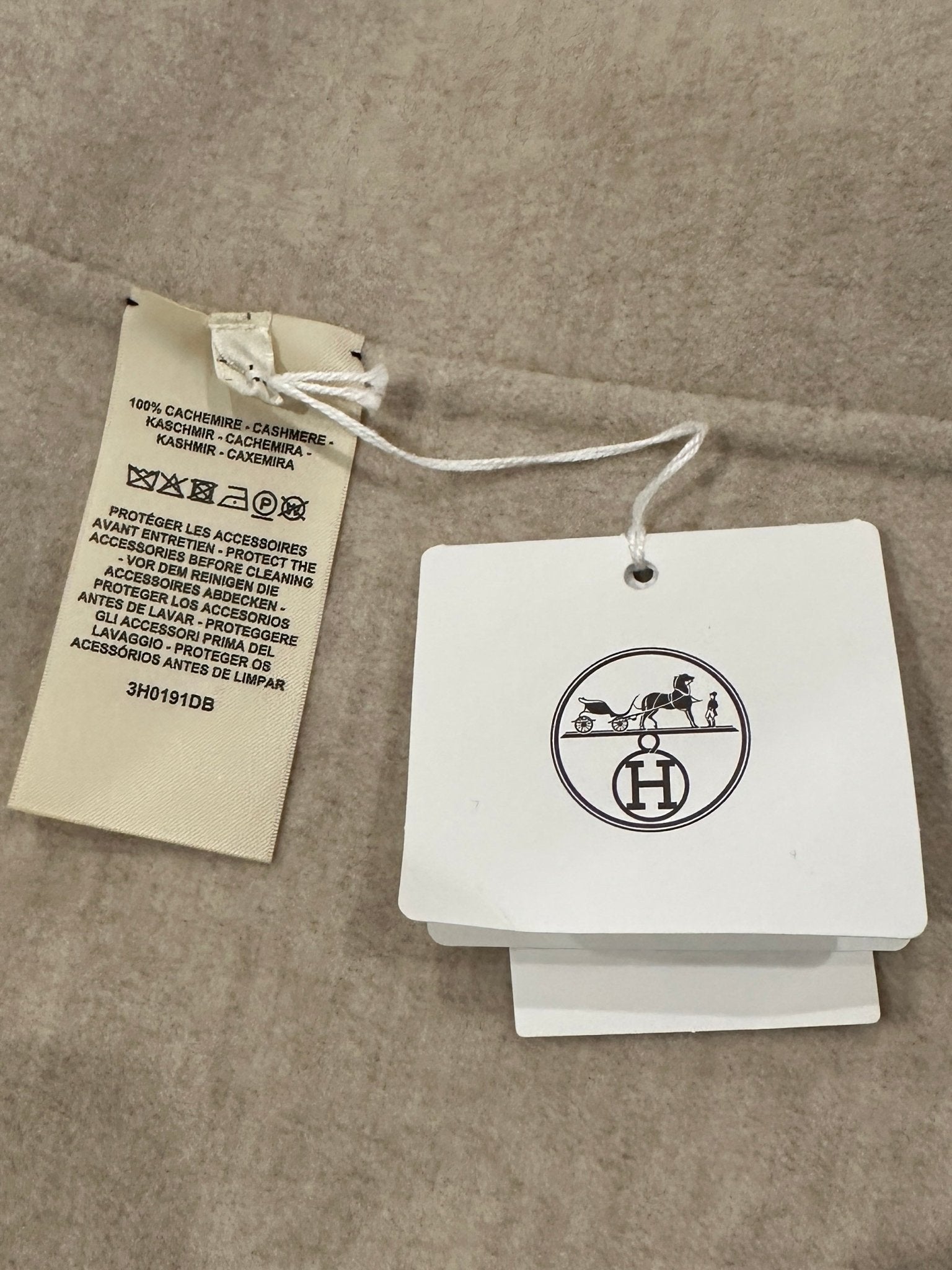 NEW Hermes Beige Long Droit Cashmere Gilet RRP £4K | Authentic Preloved - Reloved Again