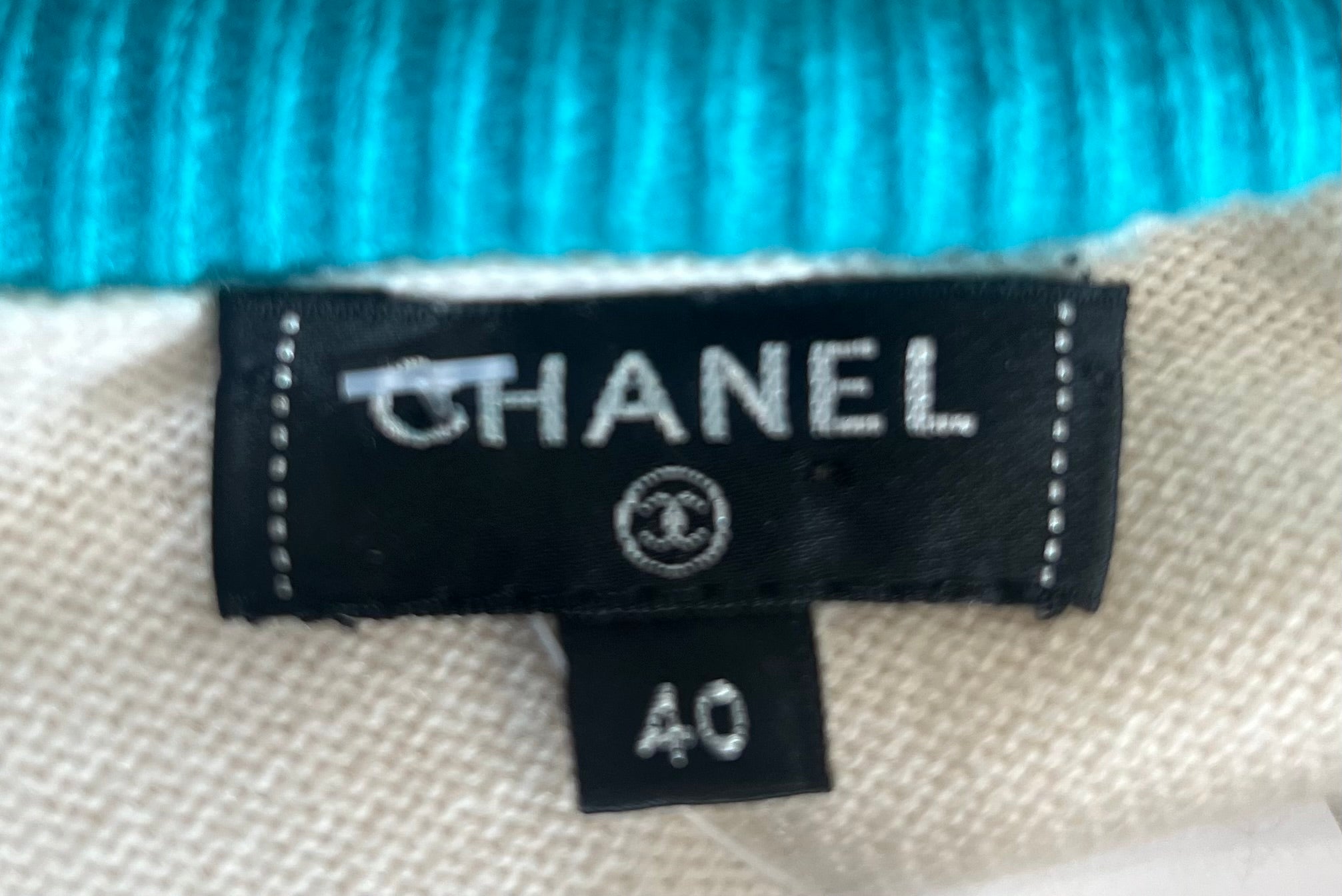 Chanel Cruise White and Blue Cashmere Sweater RRP £1500 | Authentic Preloved
