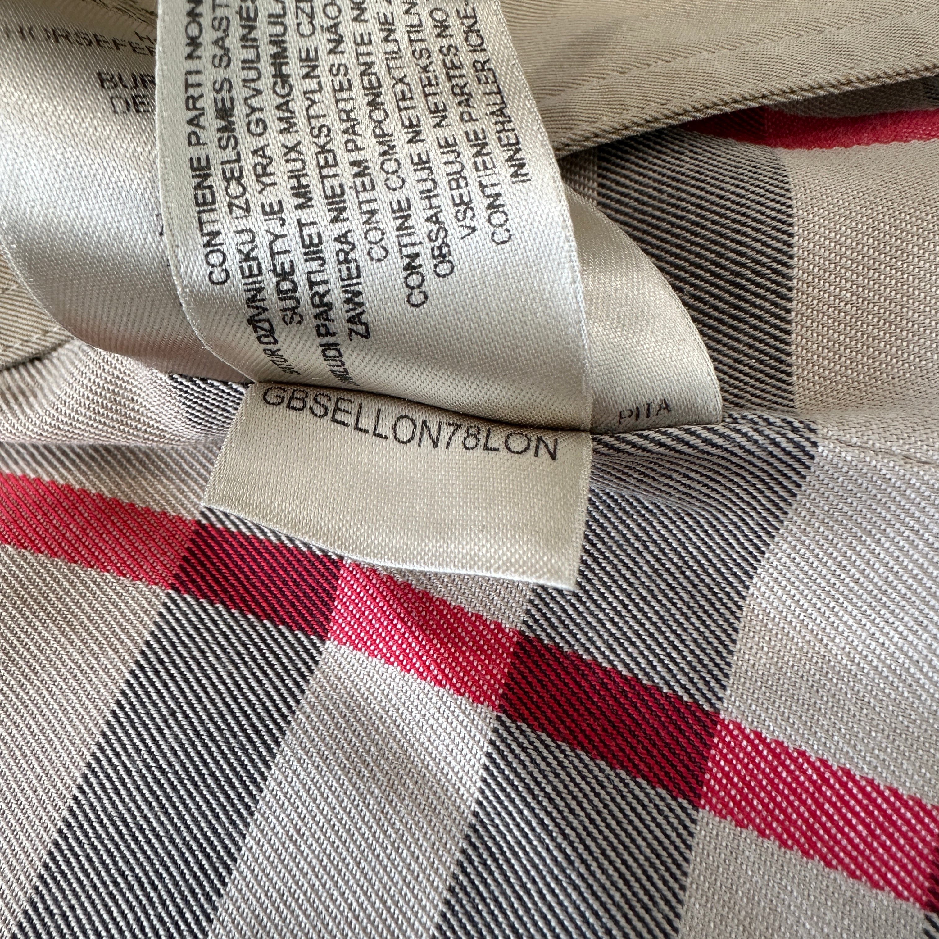 Burberry The Sandringham Medium Beige Cotton Trench Coat (RRP £1890) | Authentic Preloved