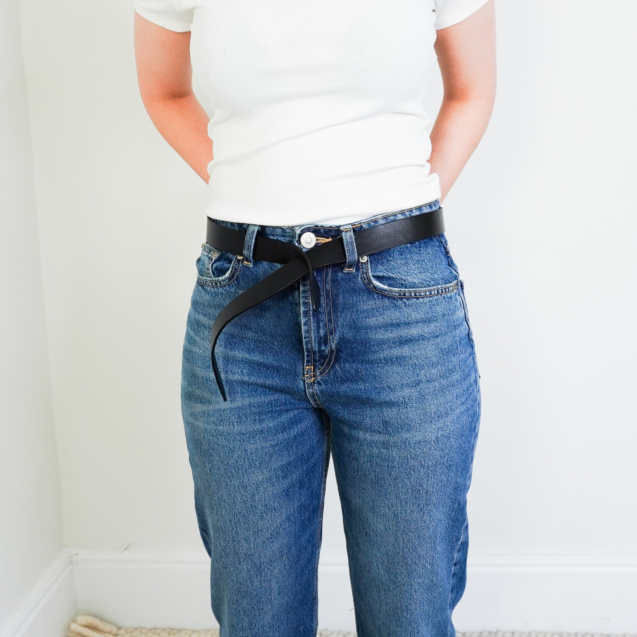 Isabel-Marant-adjustable-Leather-Belt-side-picture