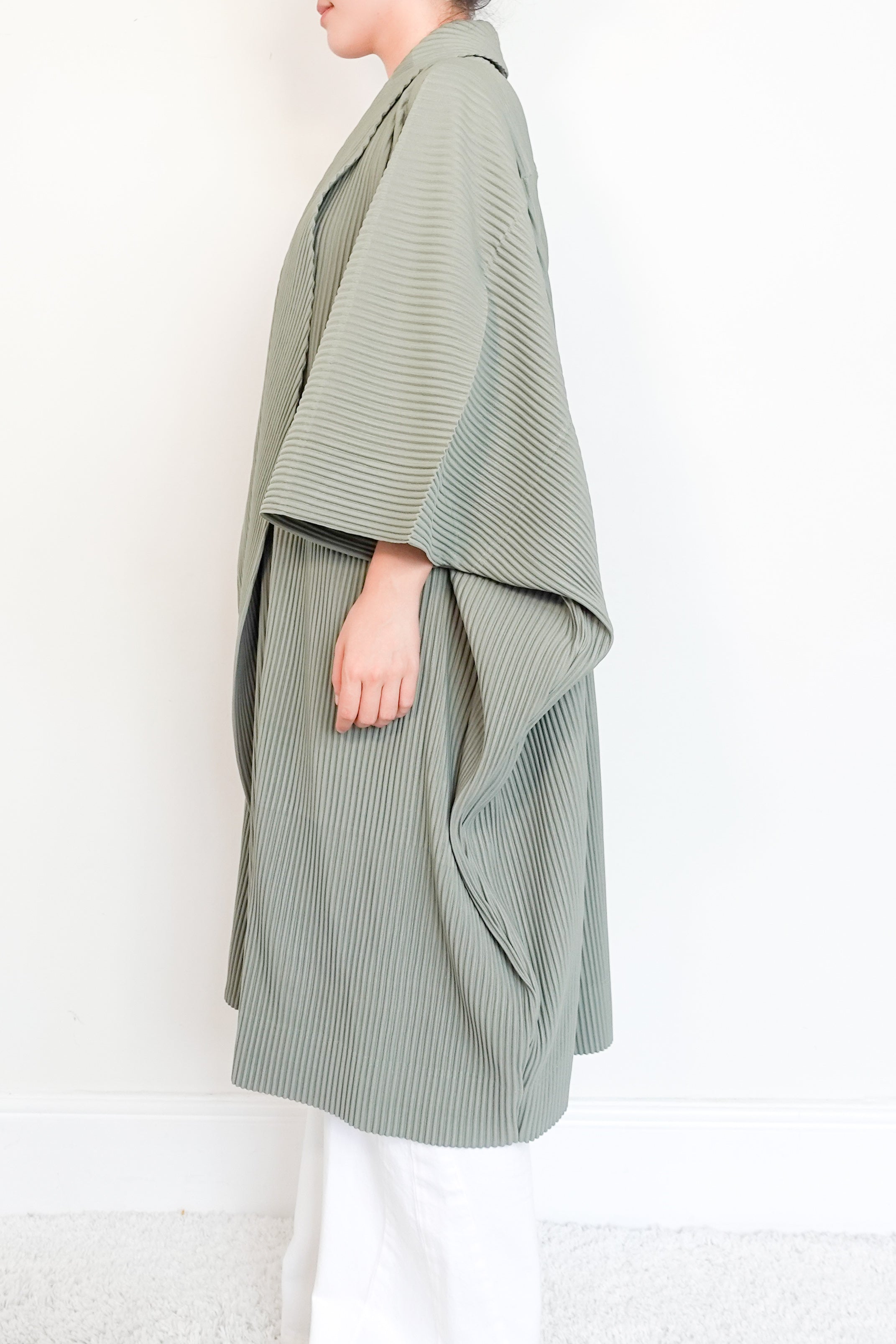 Issey-Miyake-Sage-Green-Pleated-Coat-side-picture