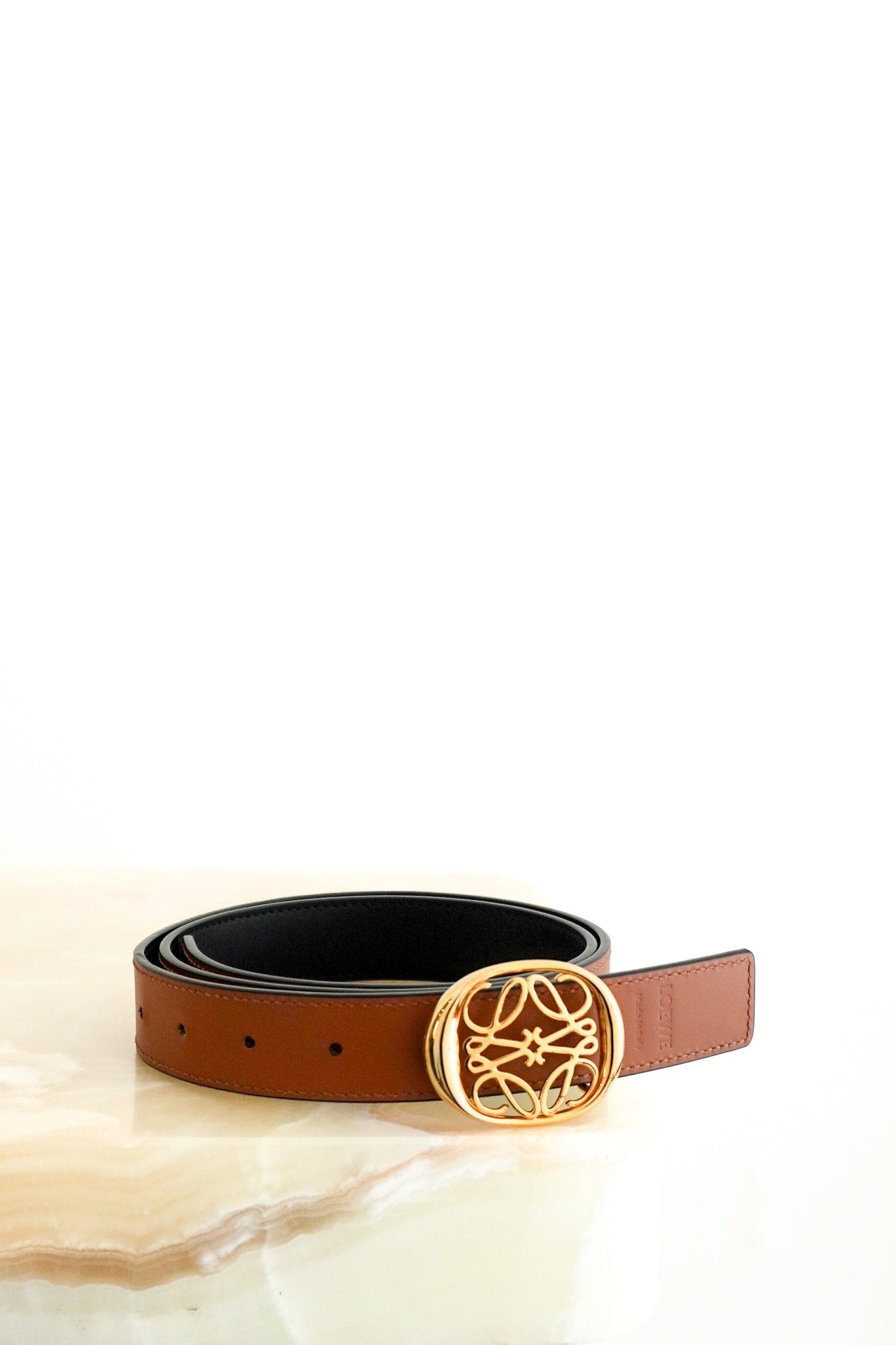 LOEWE Ellipse Reversible Leather Anagram Gold Buckle Belt (RRP £375) | Authentic Preloved FINAL SALE - Reloved Again