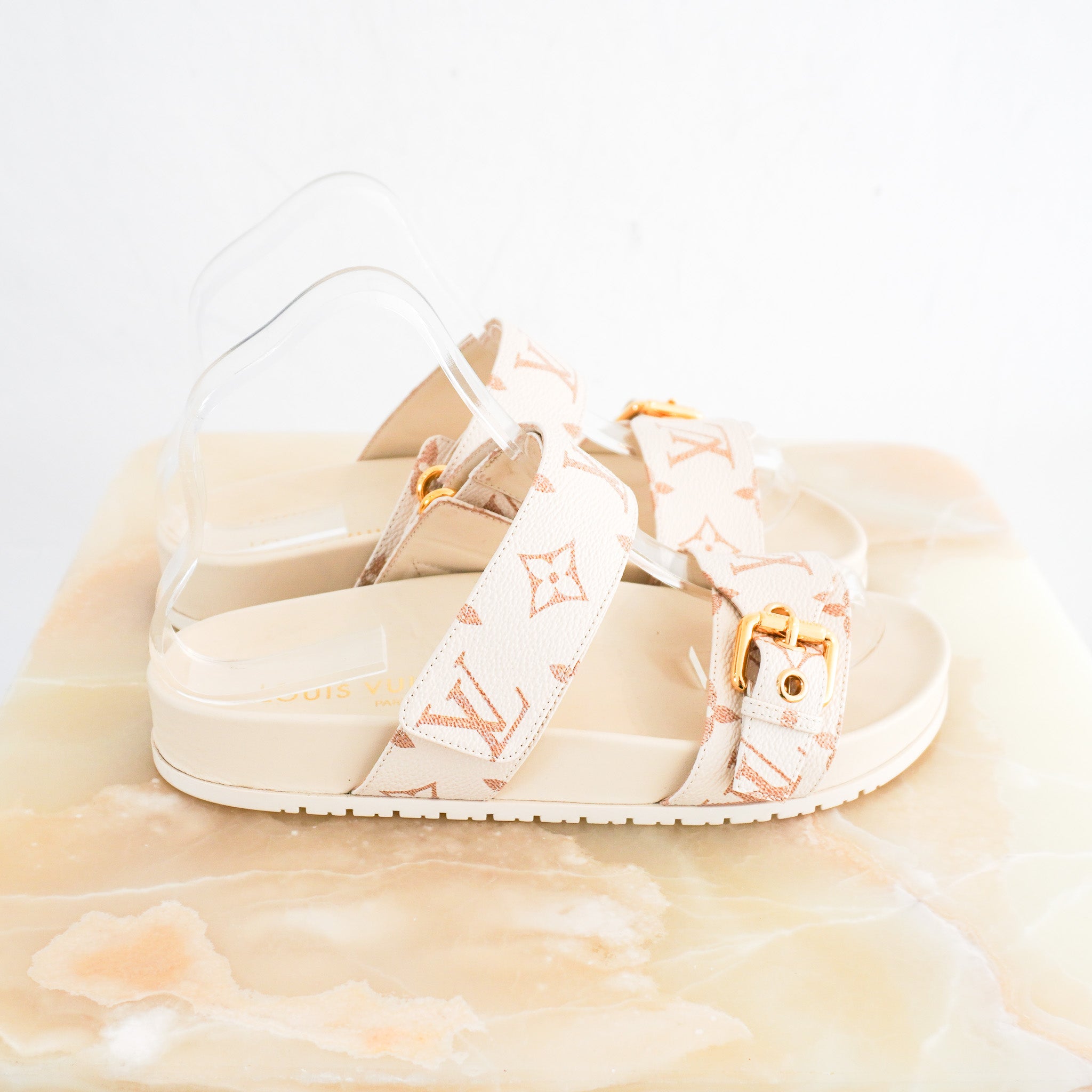 Louis-Vuitton-Bom-Dia-Flat-Comfort-Mules-side-picture