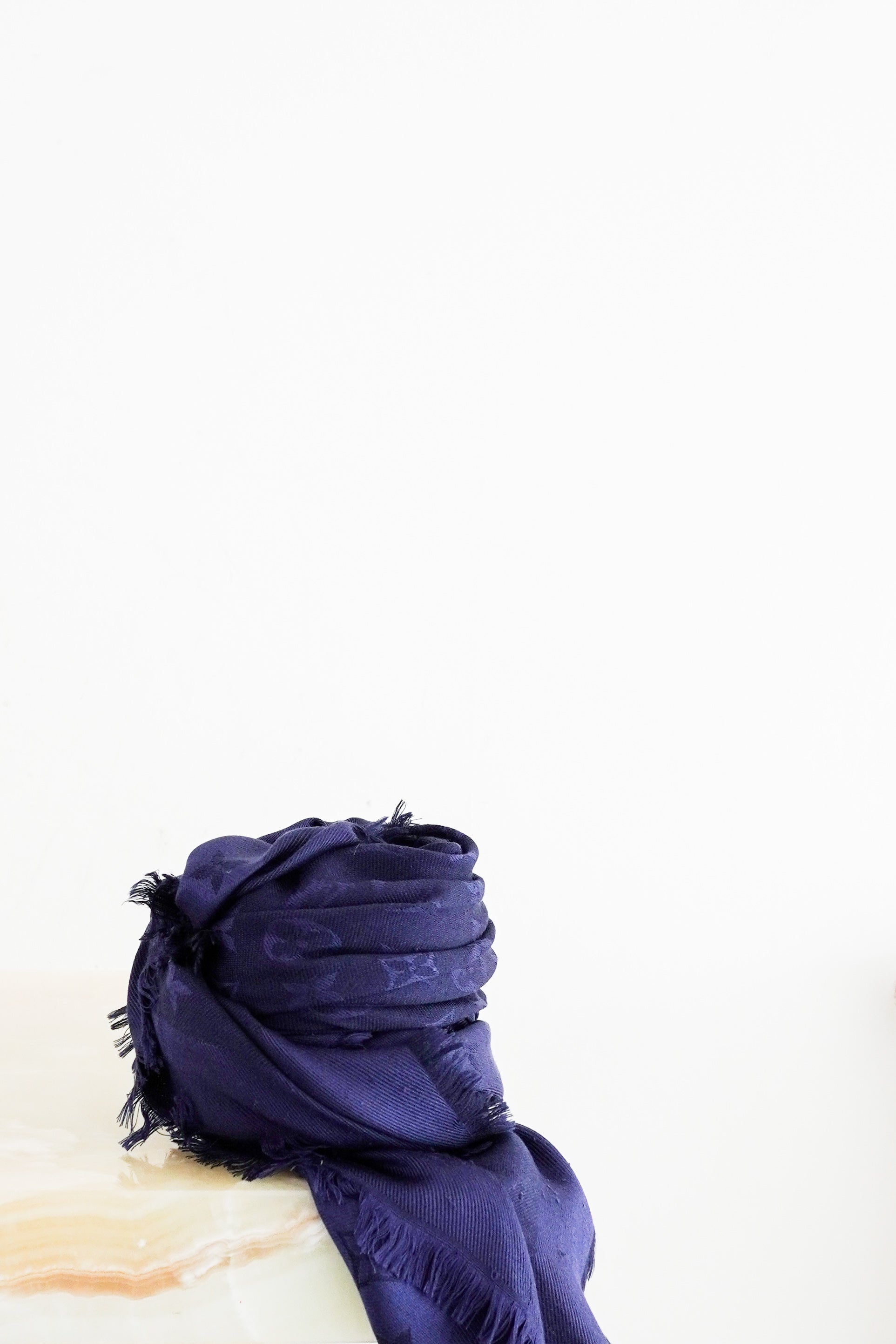 Louis-Vuitton-Navy-Monogram-Scarf-front-picture-Chelsea-London