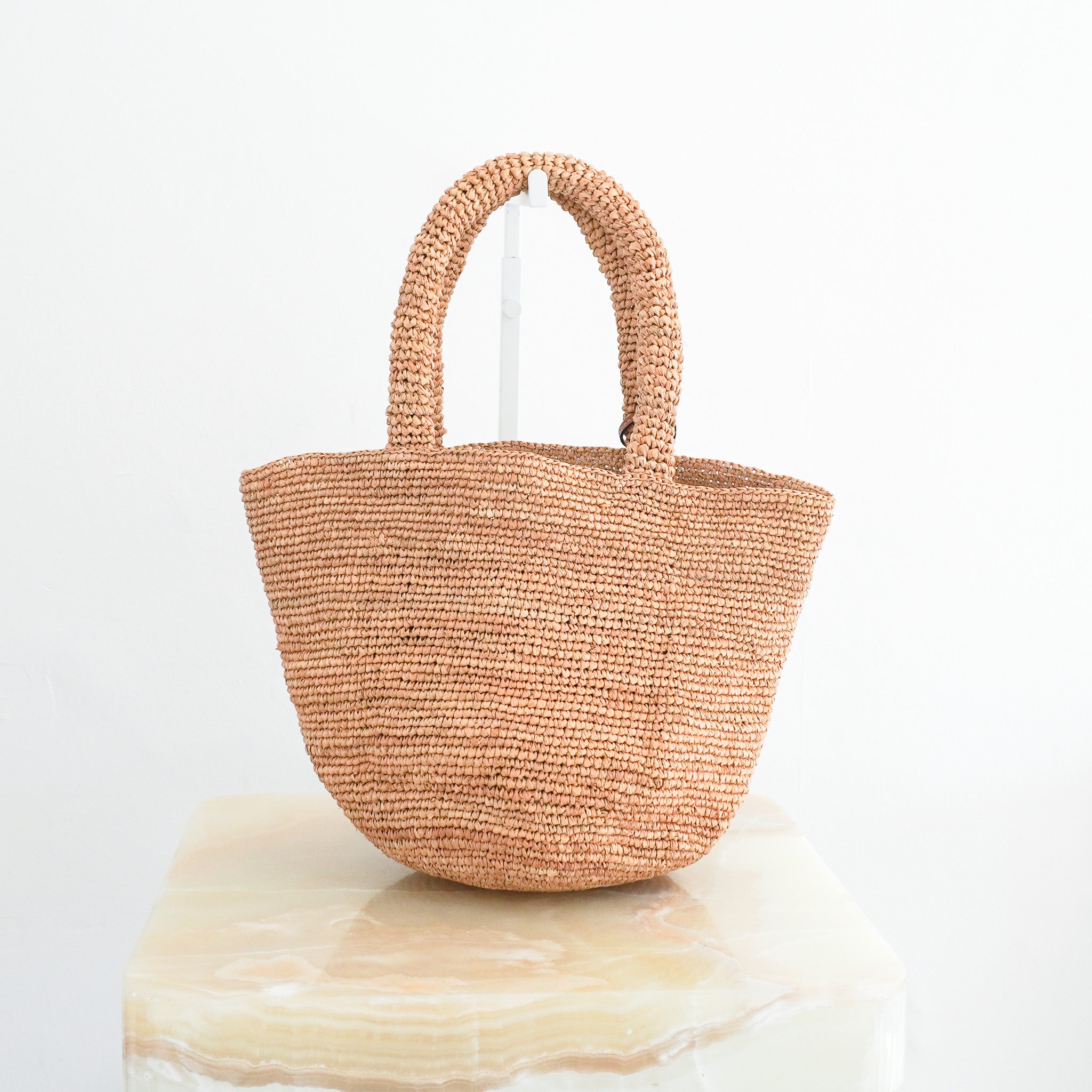 Manebi-Raffia-Small-Bag-Back-Picture