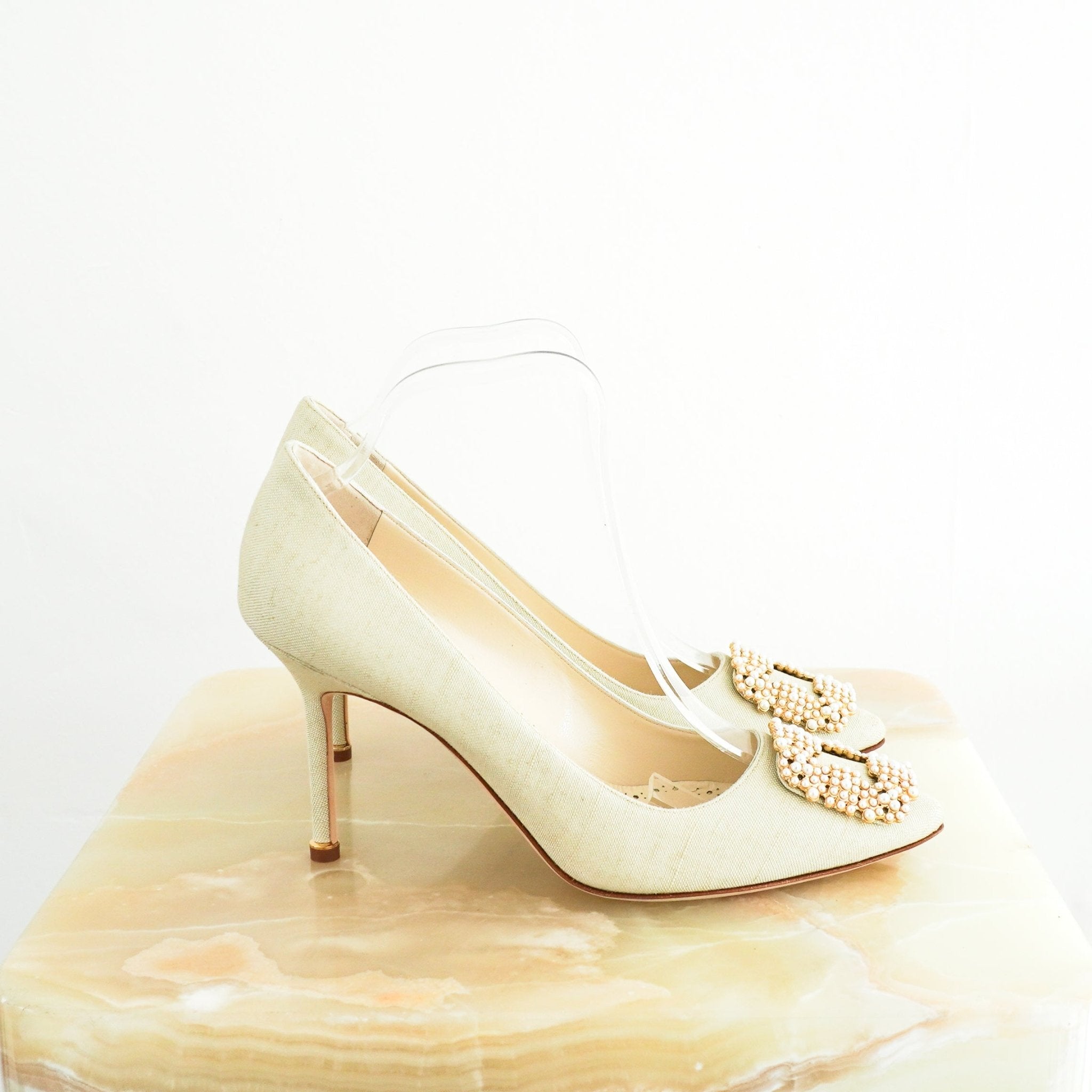 NEW Manolo Blahnik Linen Pearlised Hangisi Pumps RRP £1000 | Authentic Preloved - Reloved Again