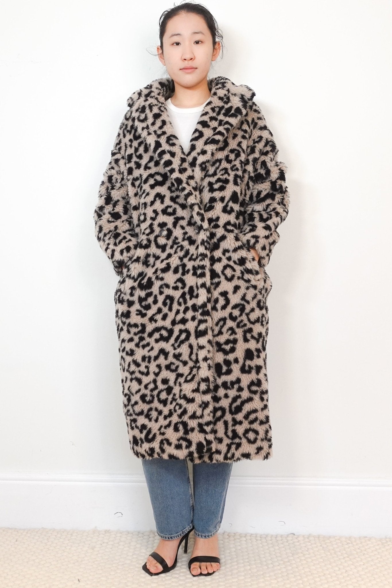 Max Mara Grey Leopard Print Teddy Coat RRP £2.6K | Authentic Preloved - Reloved Again