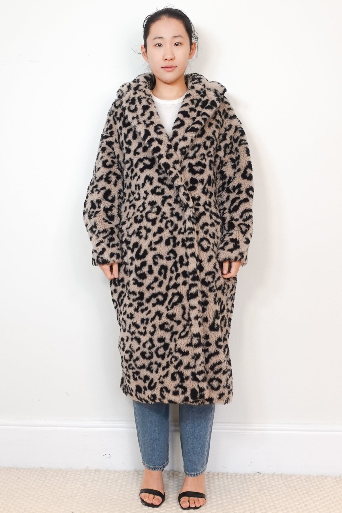Max Mara Grey Leopard Print Teddy Coat RRP £2.6K | Authentic Preloved - Reloved Again