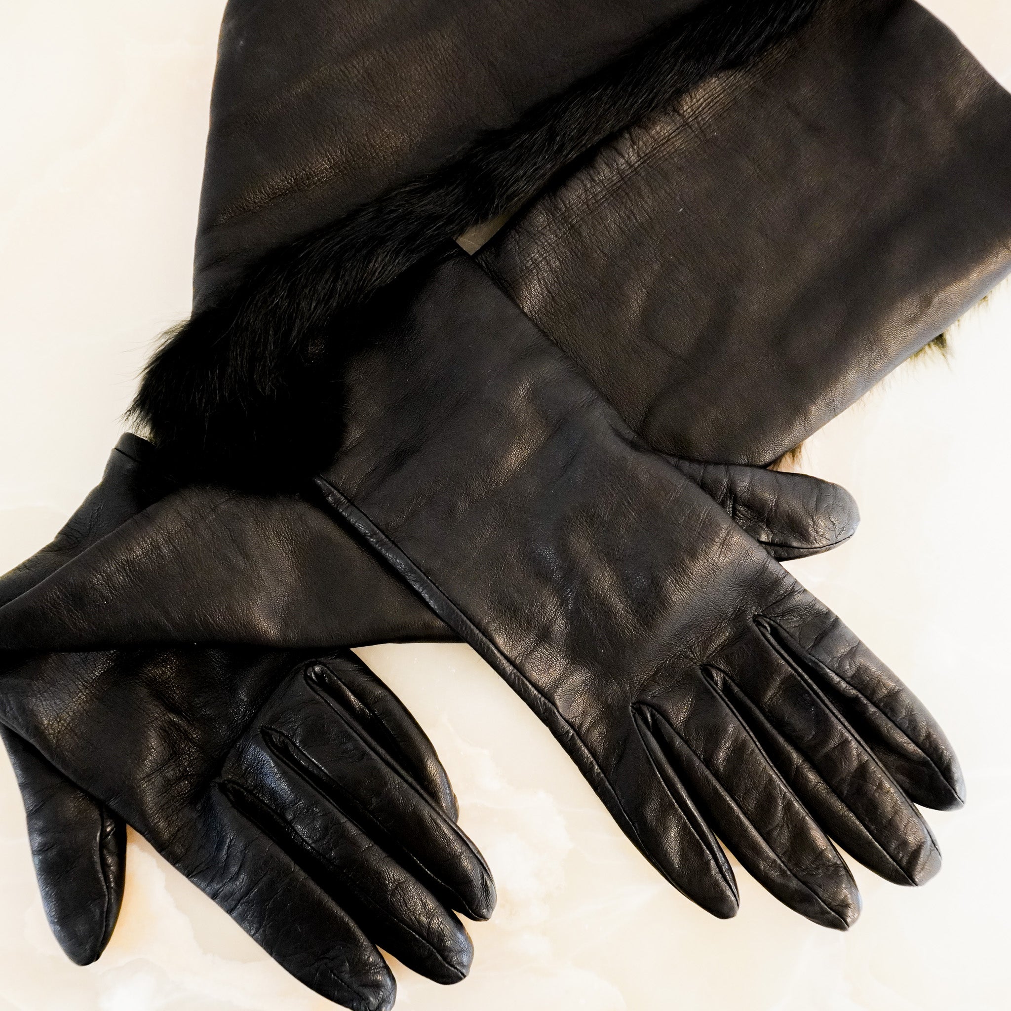 Max Mara Long Leather and Fur Trim Gloves RRP £240 | Authentic Preloved - Reloved Again