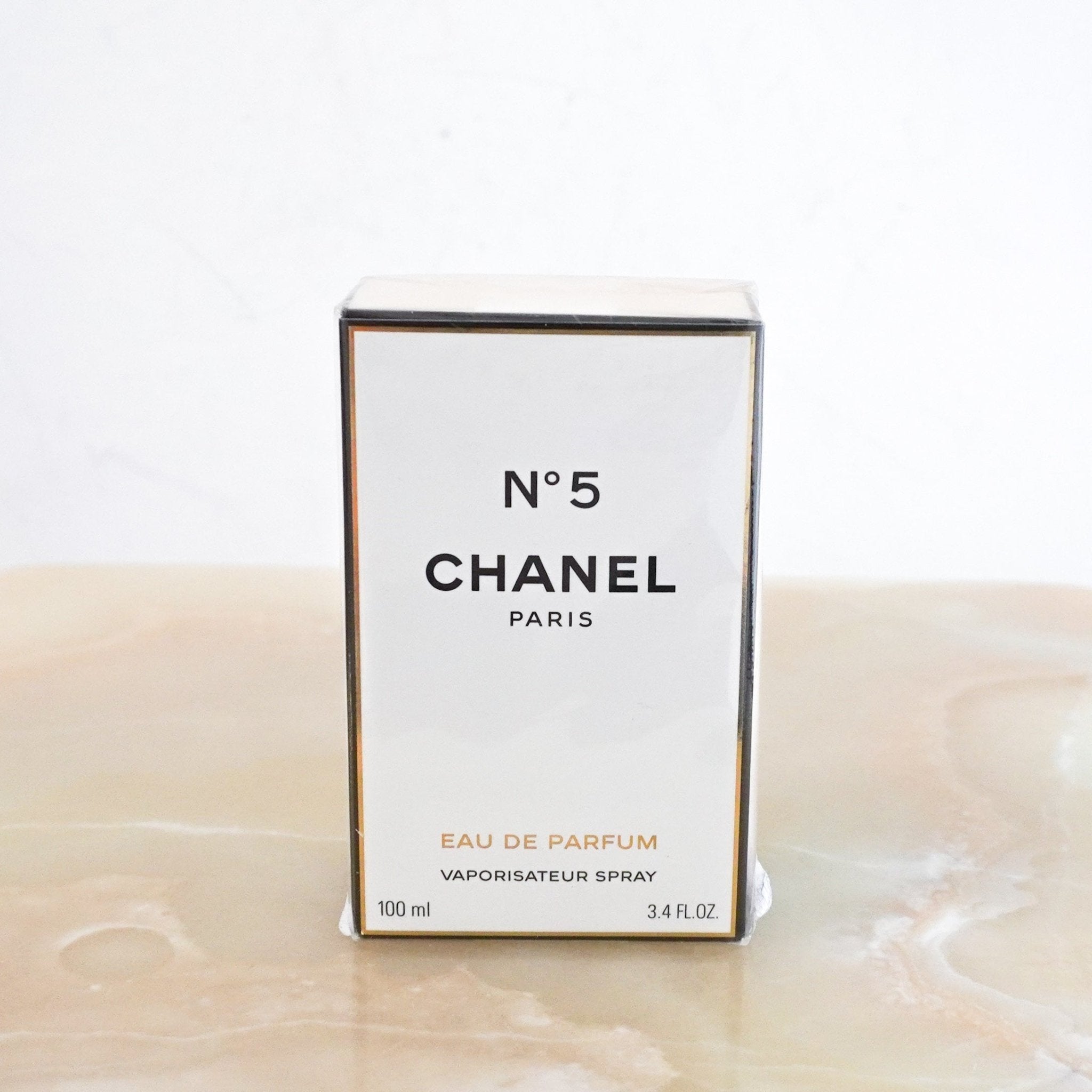 NEW-Chanel-No5-Eau-de-Parfum-front-picture-Chelsea-London-2