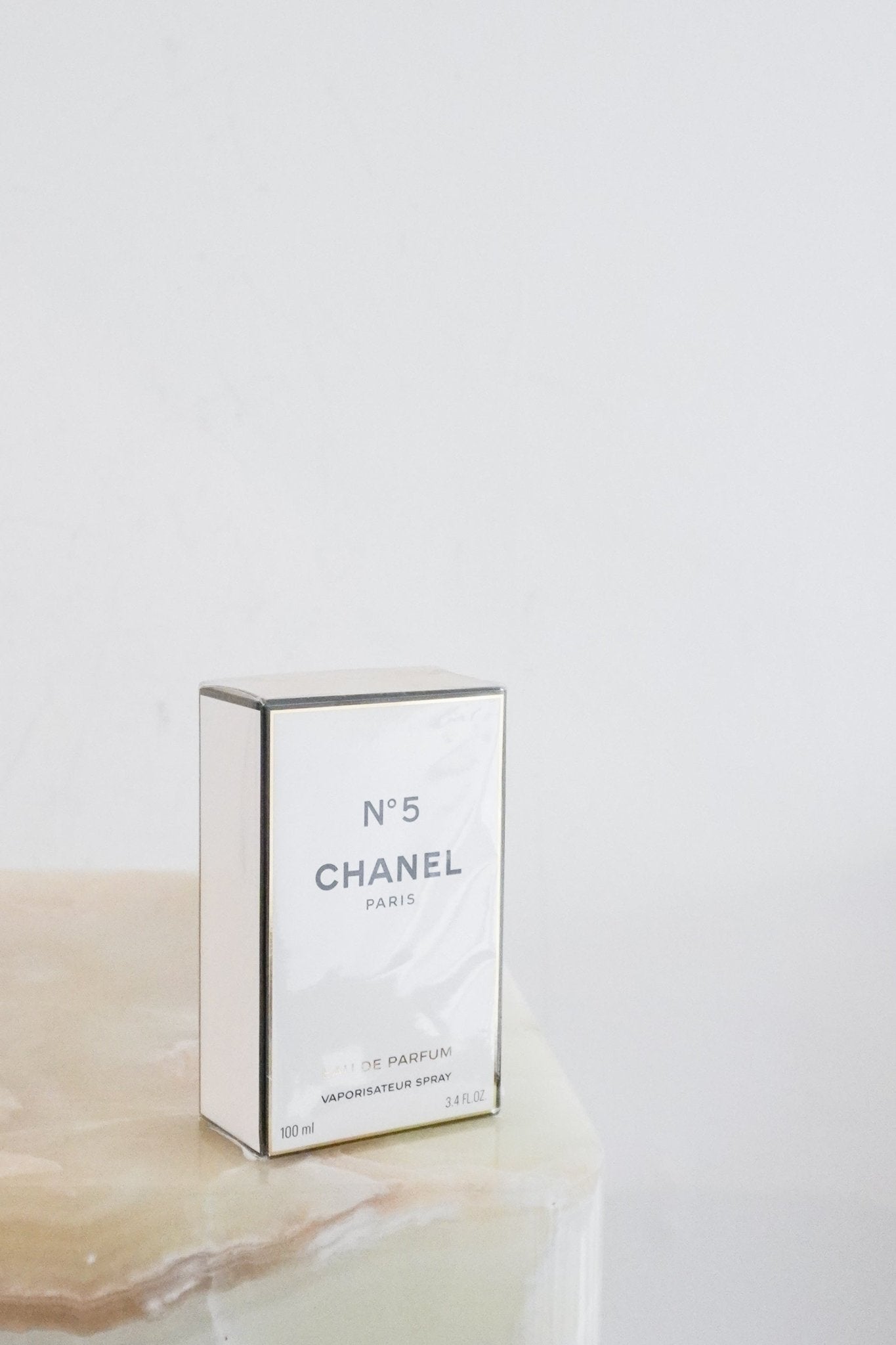 NEW-Chanel-No5-Eau-de-Parfum-front-picture-Chelsea-London