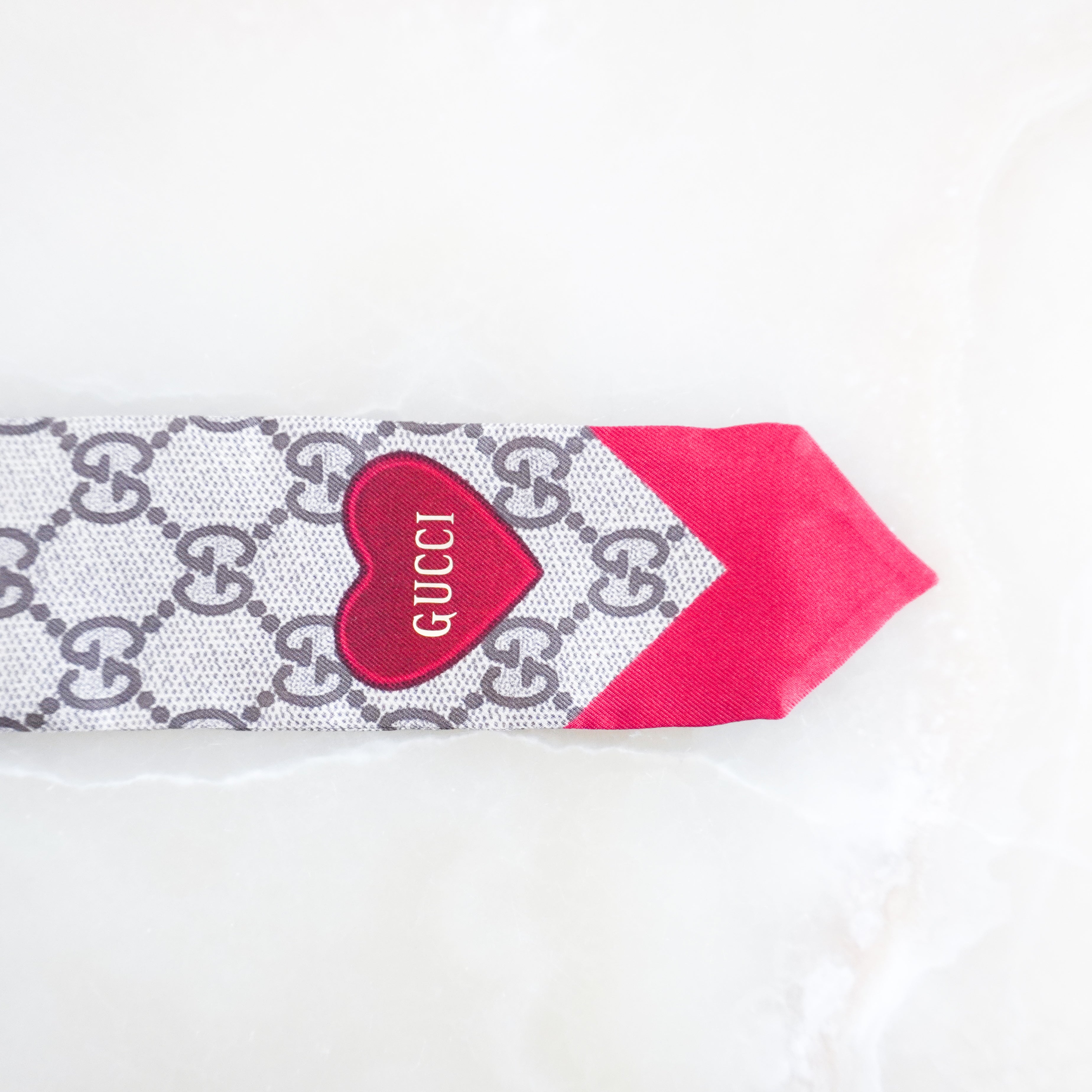 NEW-Gucci-Brown-Monogram-Heart-Twilly-pattern-picture-Chelsea-London