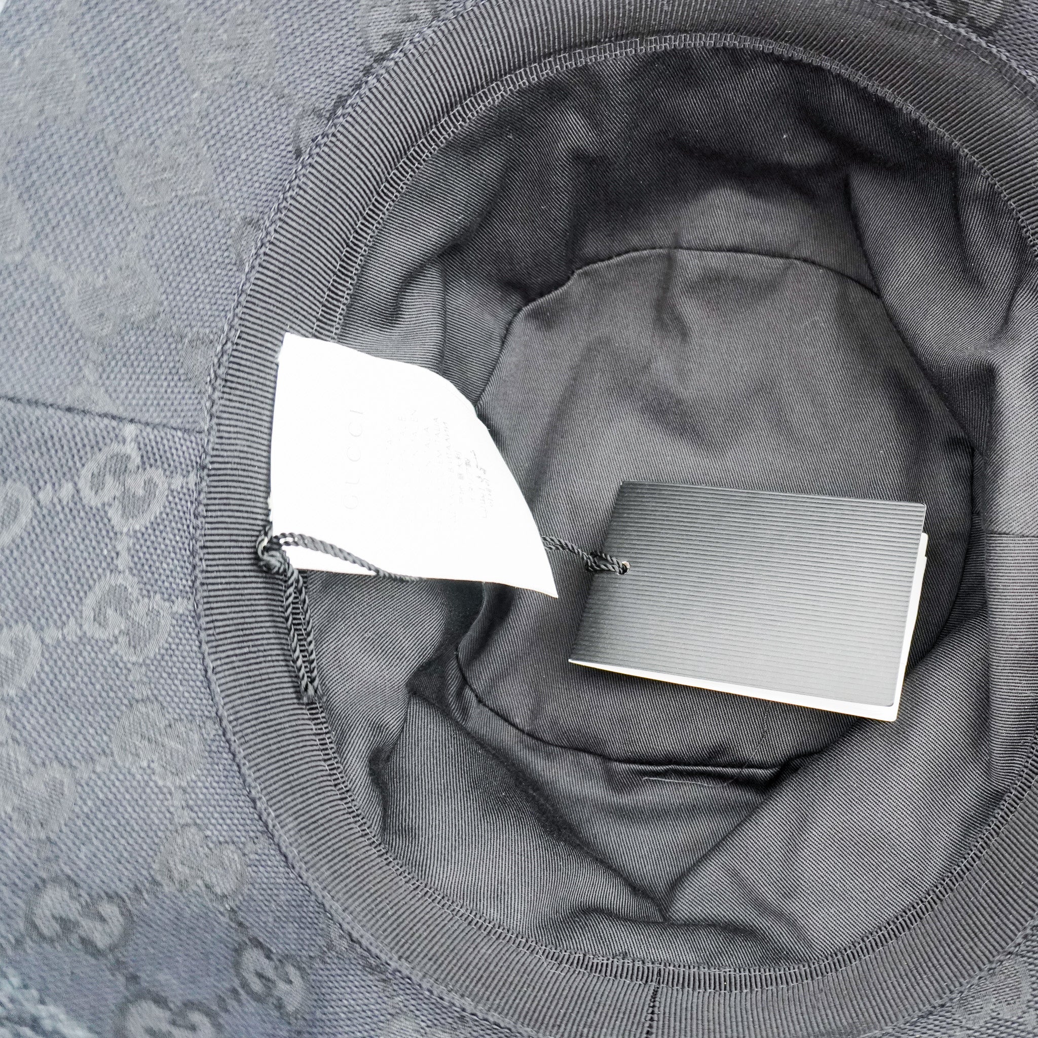 NEW-Gucci-GG-Monogram-Jago-Canvas-Bucket-Hat-in-Black-back-picture