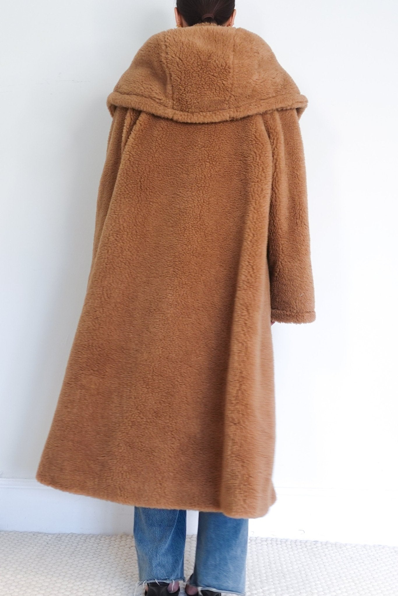 NEW MaxMara Apogeo Camel Brown Hooded Teddy Coat RRP £2760 | Authentic Preloved - Reloved Again