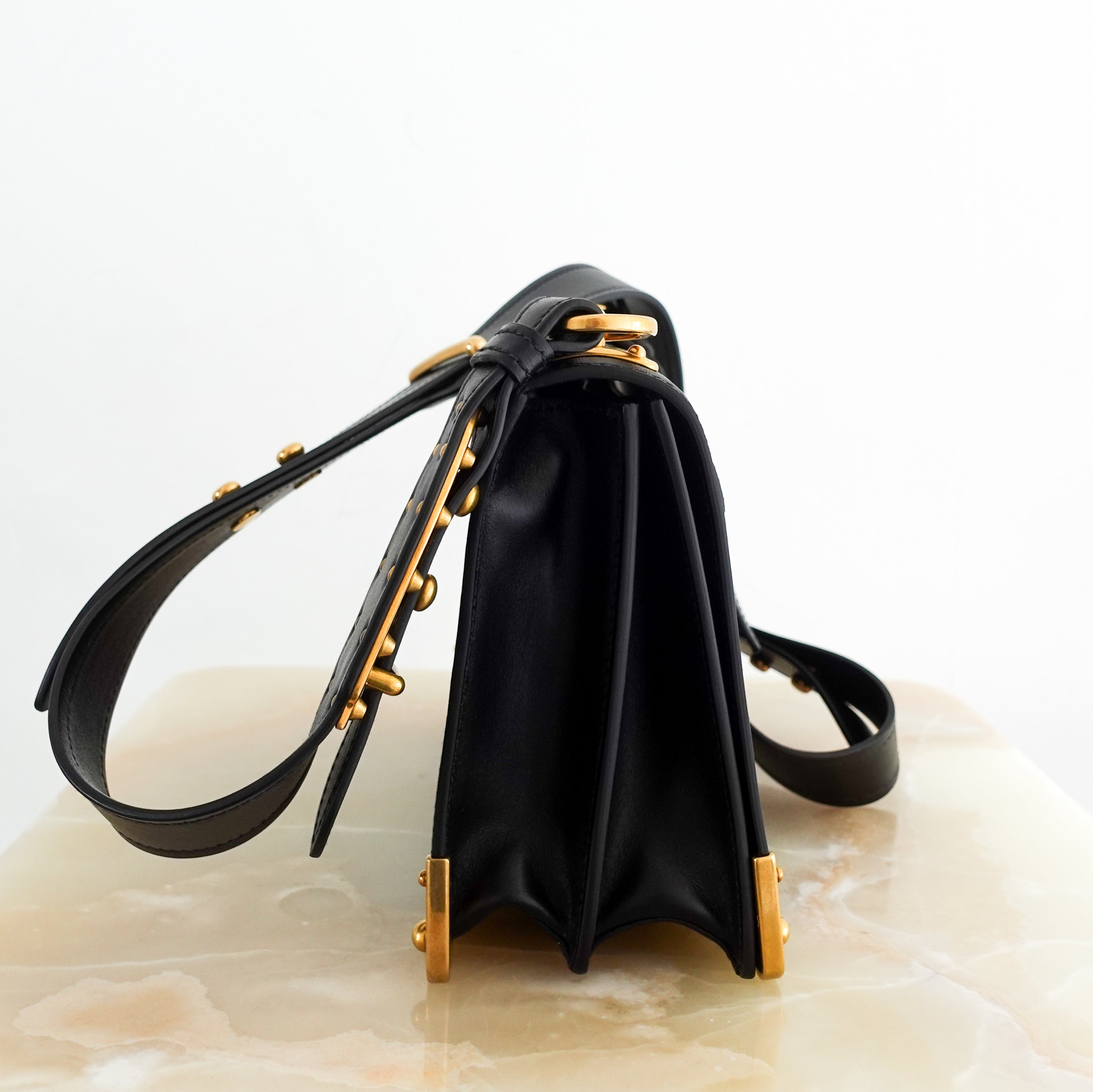 NEW-Prada-black-Cahier-Medium-Box-Bag-left-side-picture