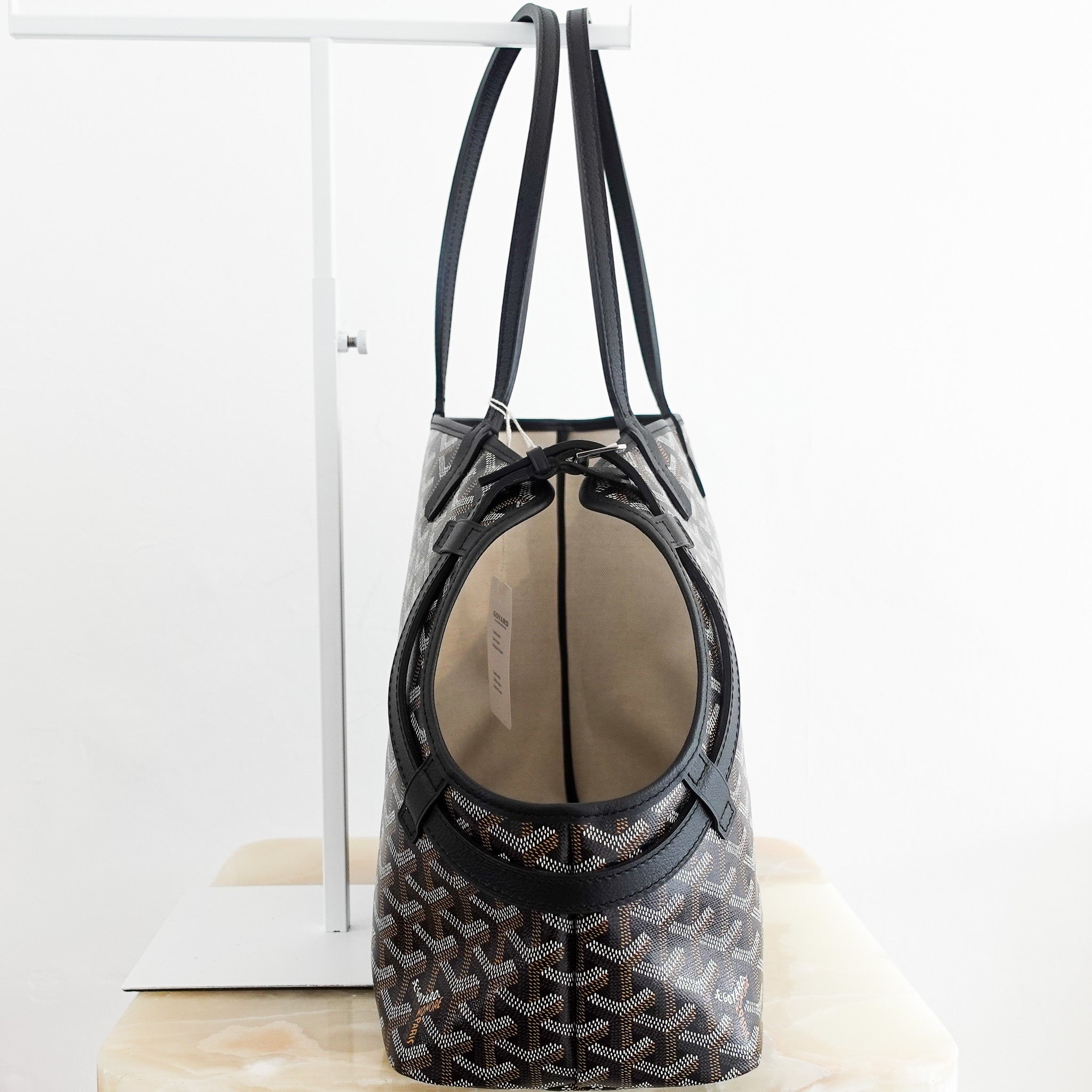 NEW‑Goyard‑Chien‑Gris‑Tote‑Bag‑Black‑side‑photo
