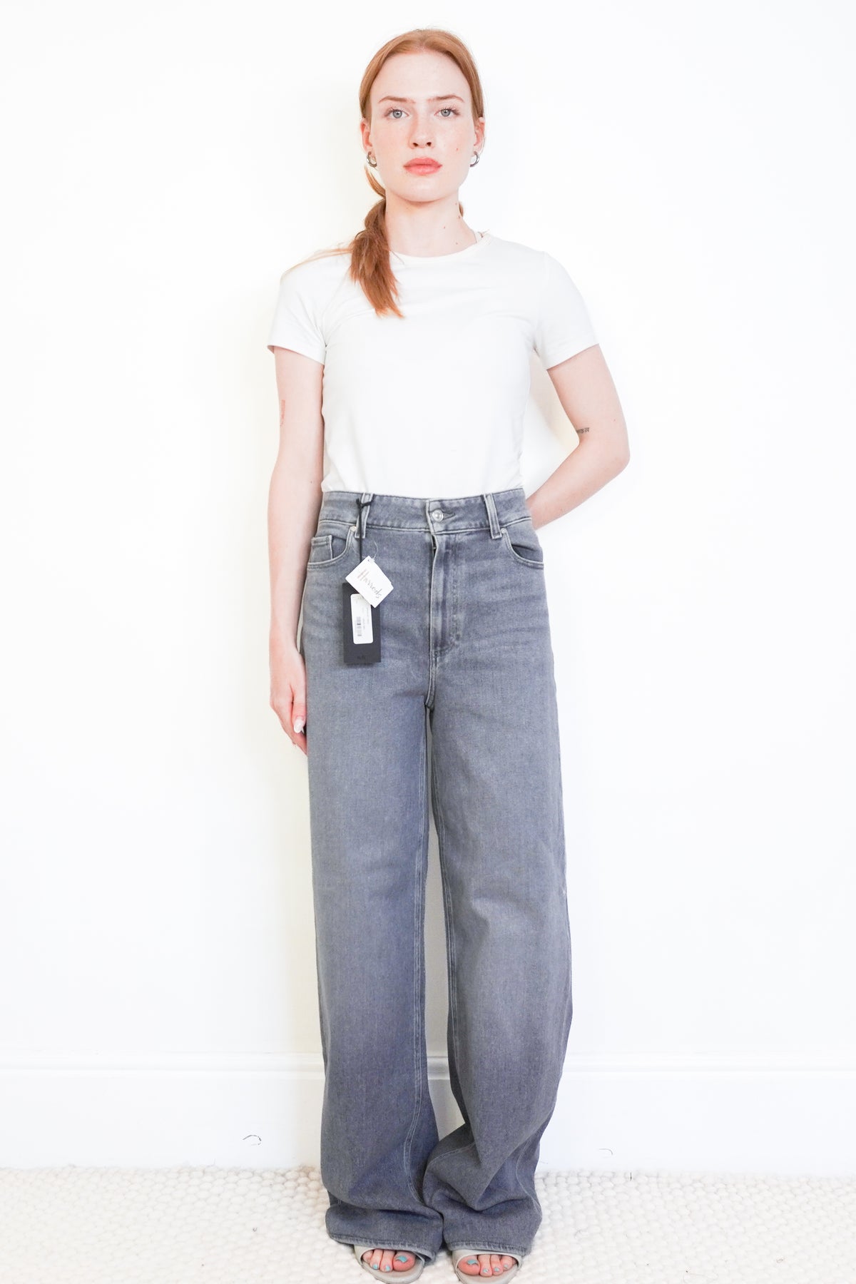 NEW PAIGE Sasha High-Rise Wide-Leg Jeans in Smokey Grey front photo chelsea london