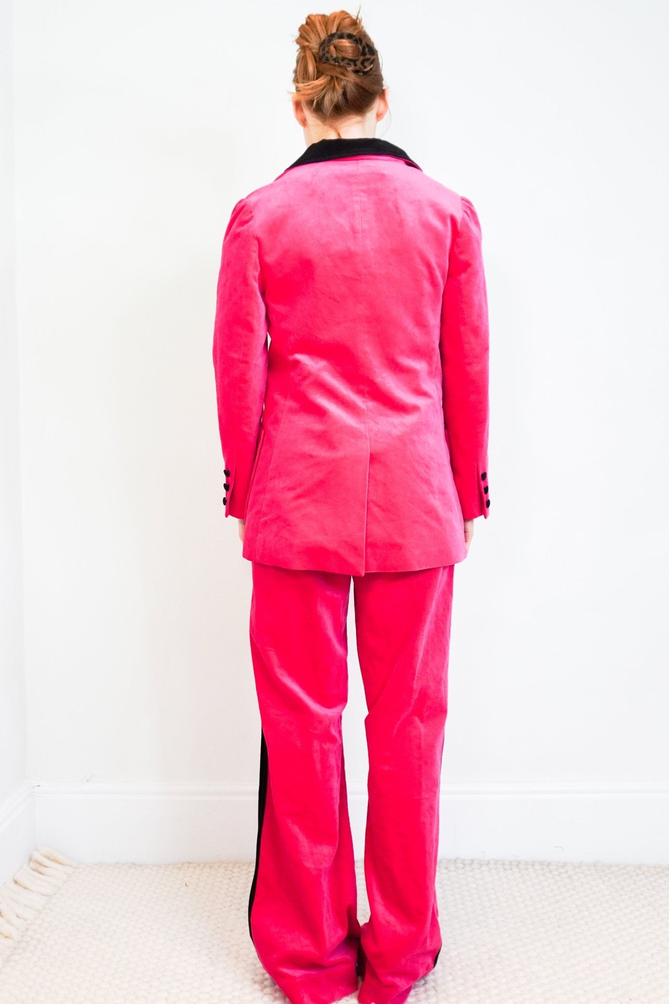 New Serena Bute Pink Velvet Suit Trousers RRP £395 - Reloved Again