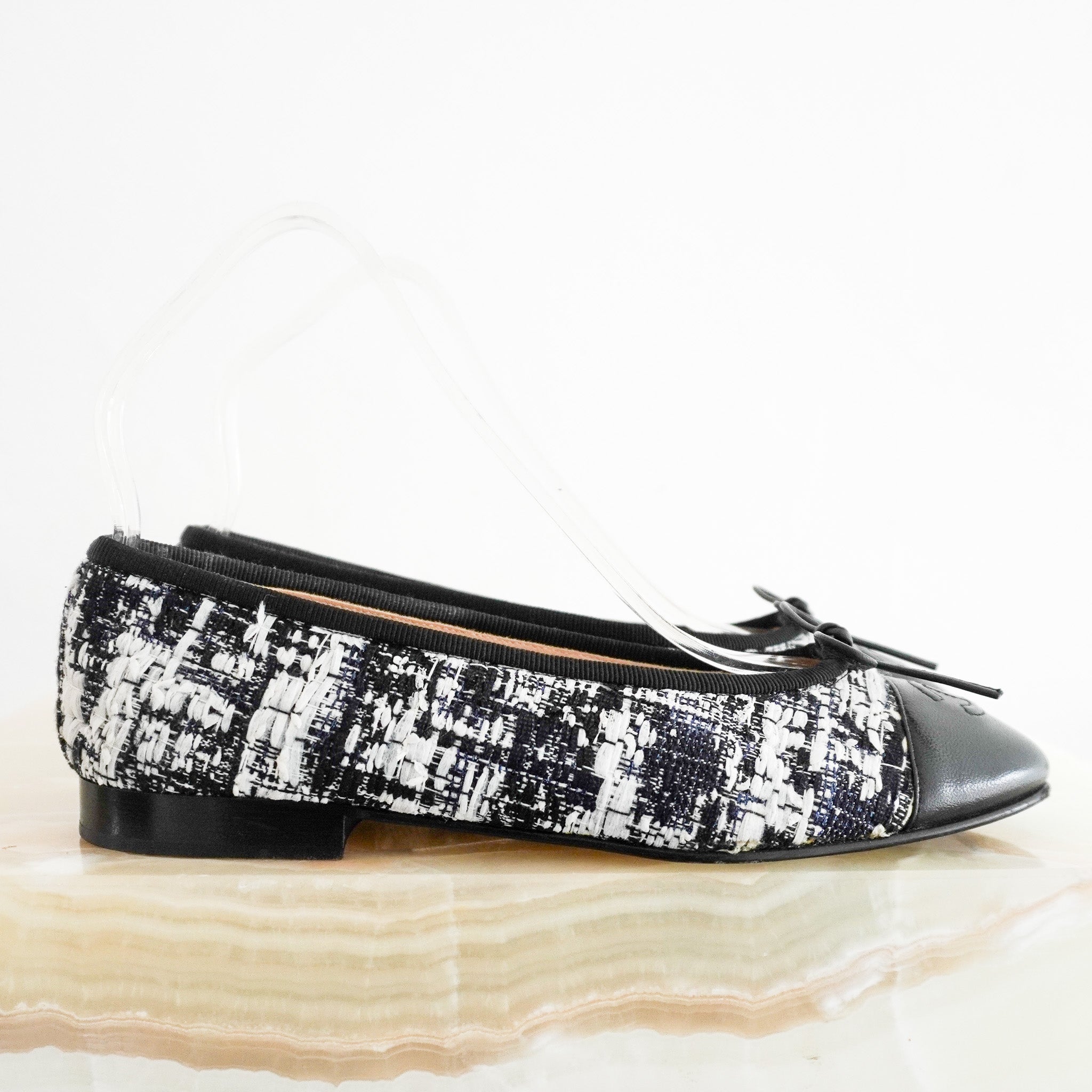 Side Image: Chanel CC Tweed Ballet Flats in White and Black