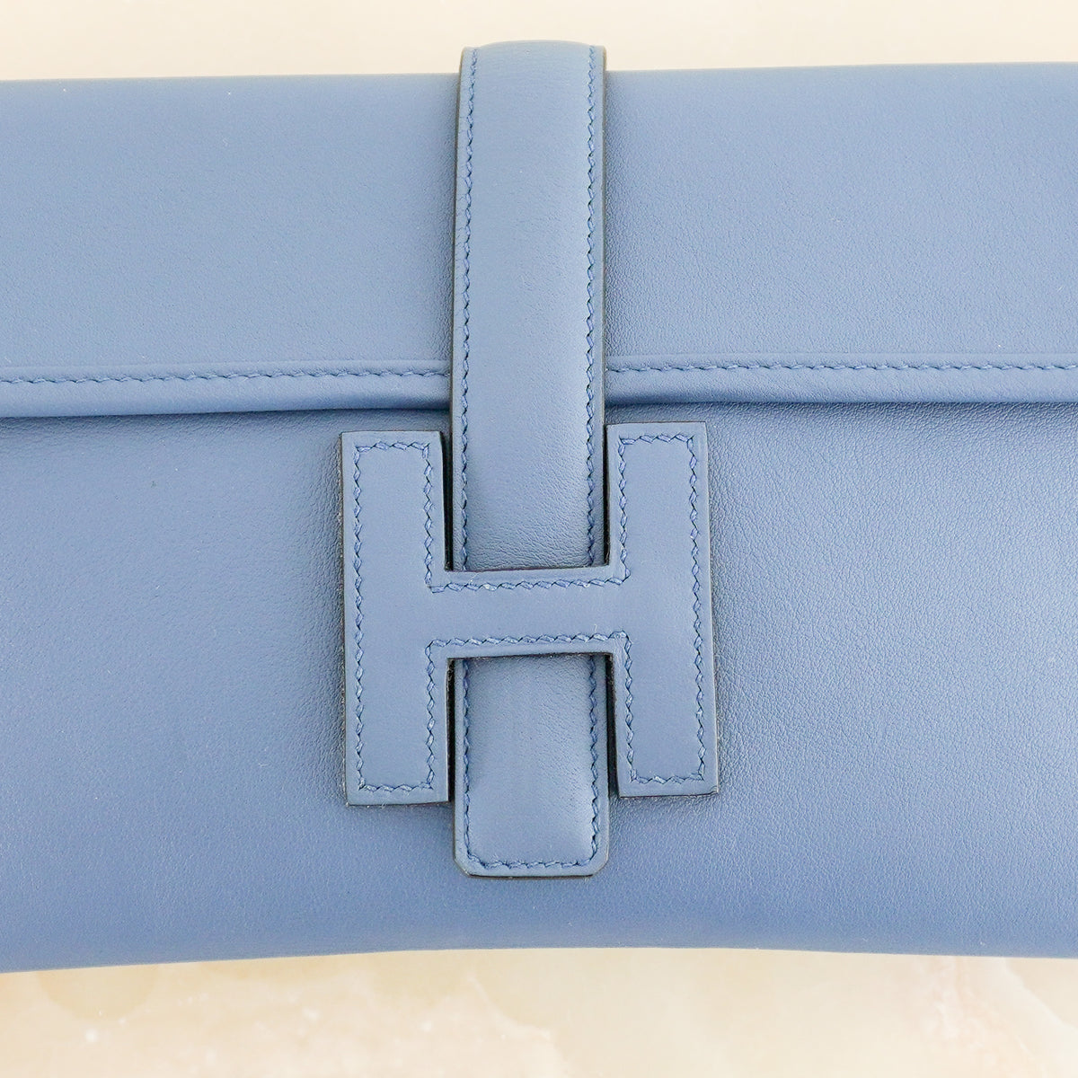 Side Image: Hermes Jige clutch 29 Navy