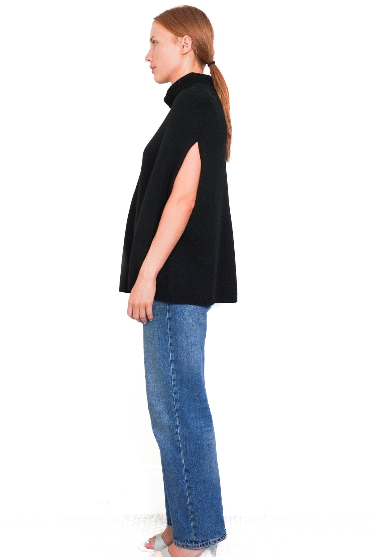 Side Image: Weekend Max Mara Black Cashmere Poncho