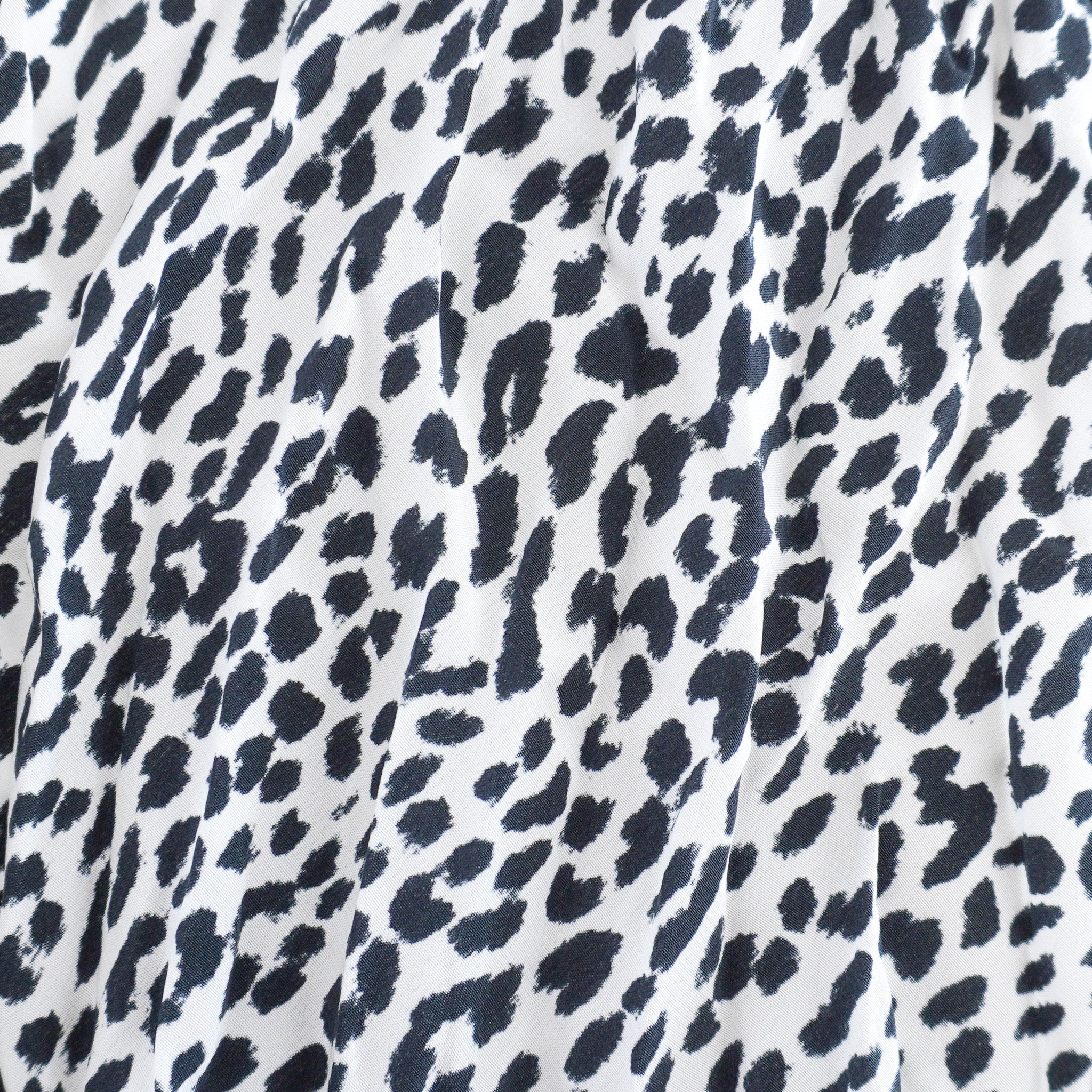 Saint Laurent Black & White Leopard Print Scarf (RRP £500) | Authentic Preloved FINAL SALE - Reloved Again