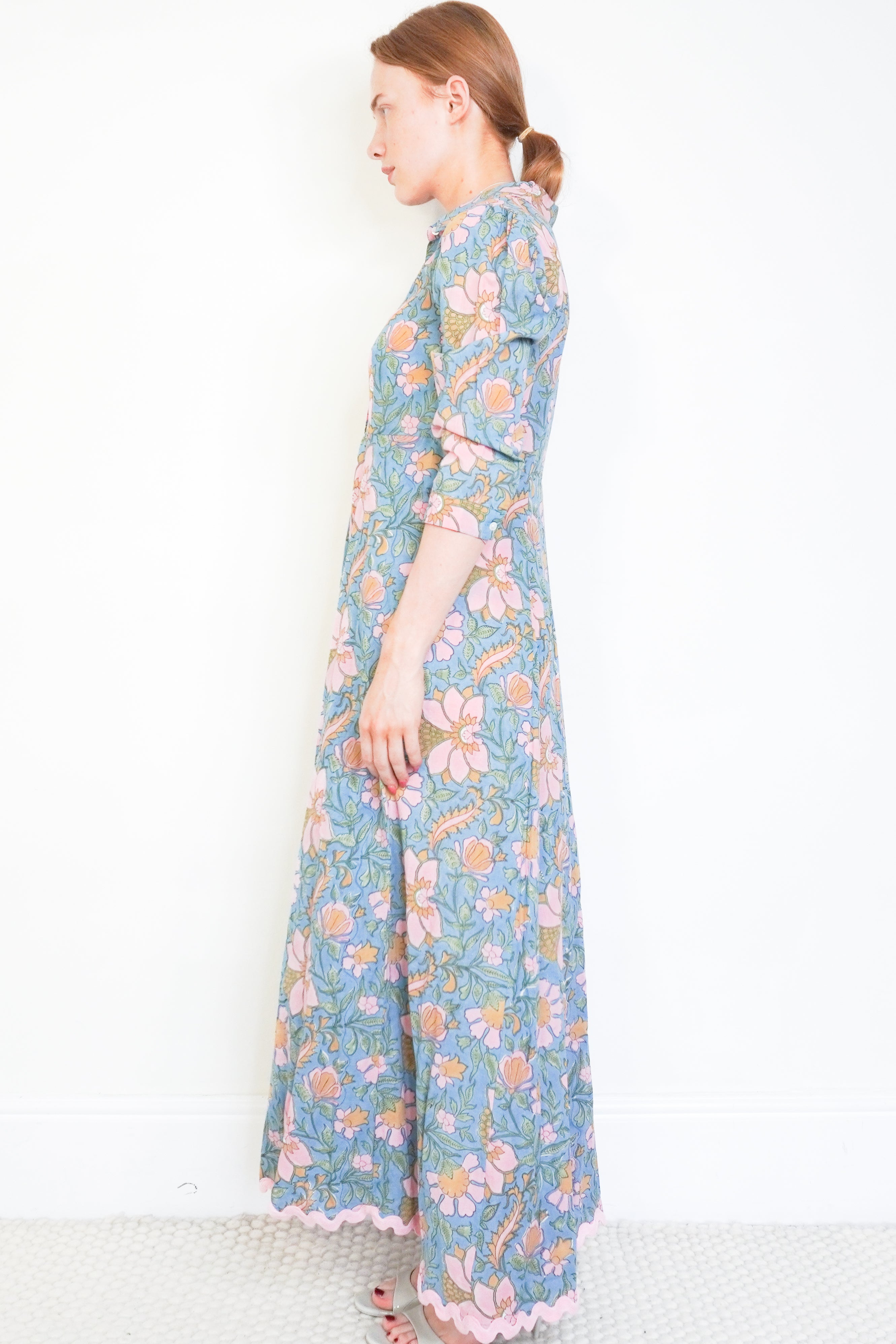 Side image of the Juliet Dunn Blue Floral Cotton Maxi Dress
