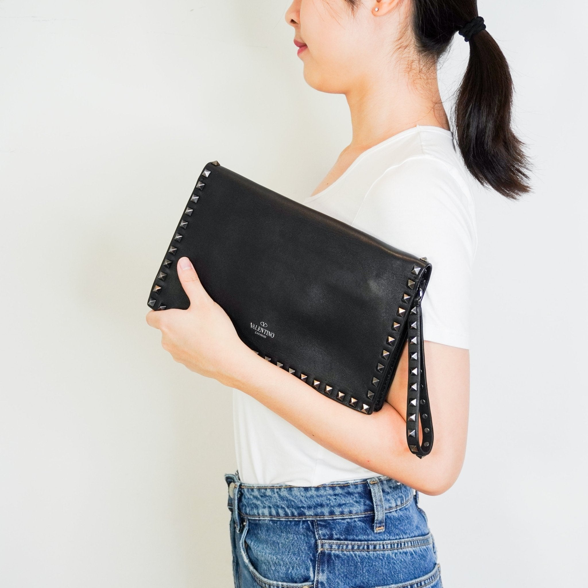 Valentino Rockstud Nappa Wristlet Clutch in Black RRP £1150 | Authentic Preloved - Reloved Again