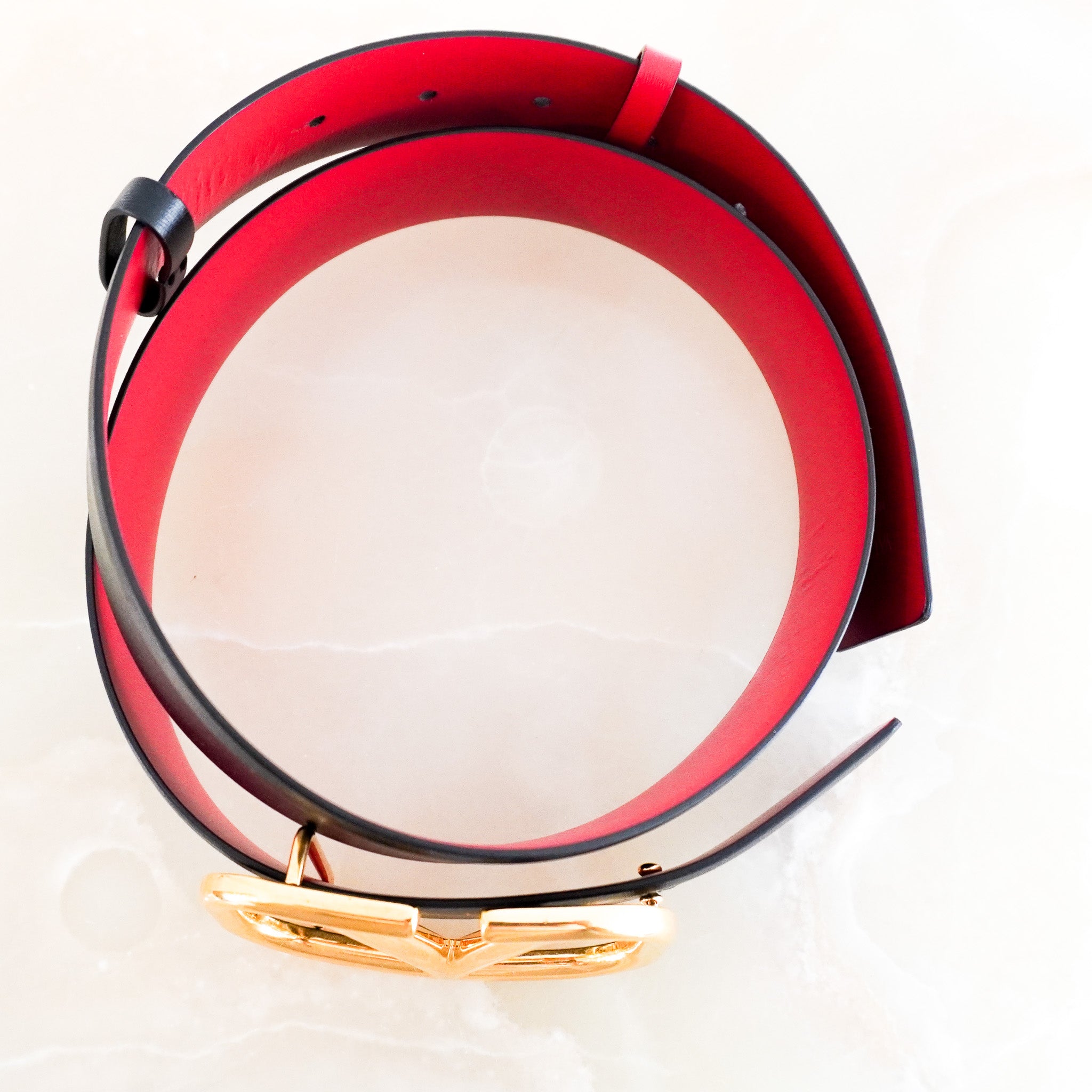 Valentino V Logo Reversible Belt in Black and Red RRP £370 | Authentic Preloved - Reloved Again