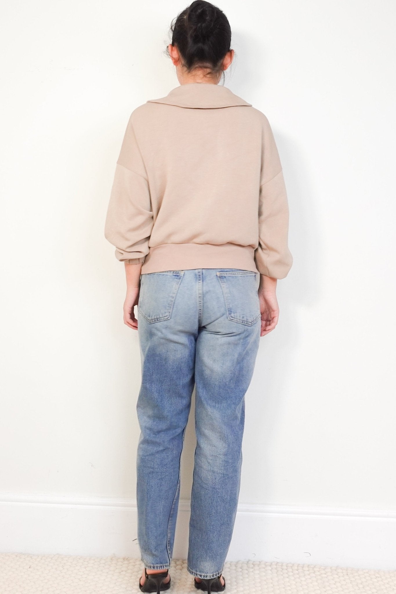 Varley DoubleSoft Beige Lisburn Zip Through Sweatshirt RRP £120 | Authentic Preloved - Reloved Again