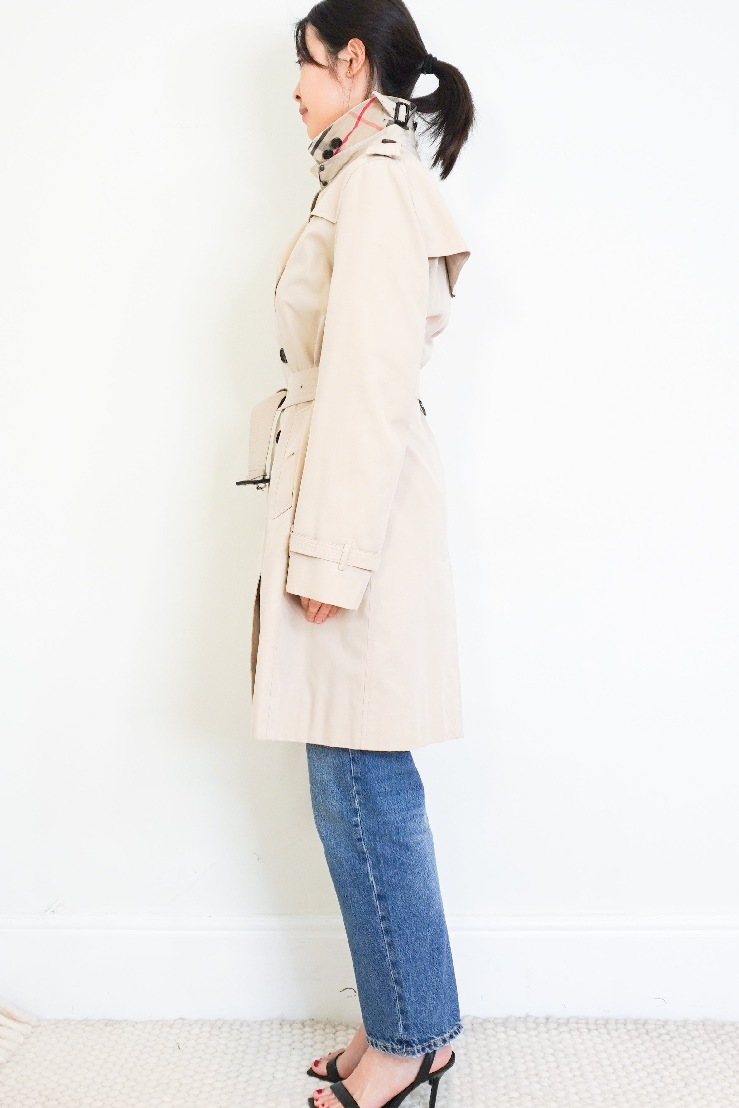 burberry-kensington-beige-trench-coat-authentic-preloved-side-picture-Chelsea-london