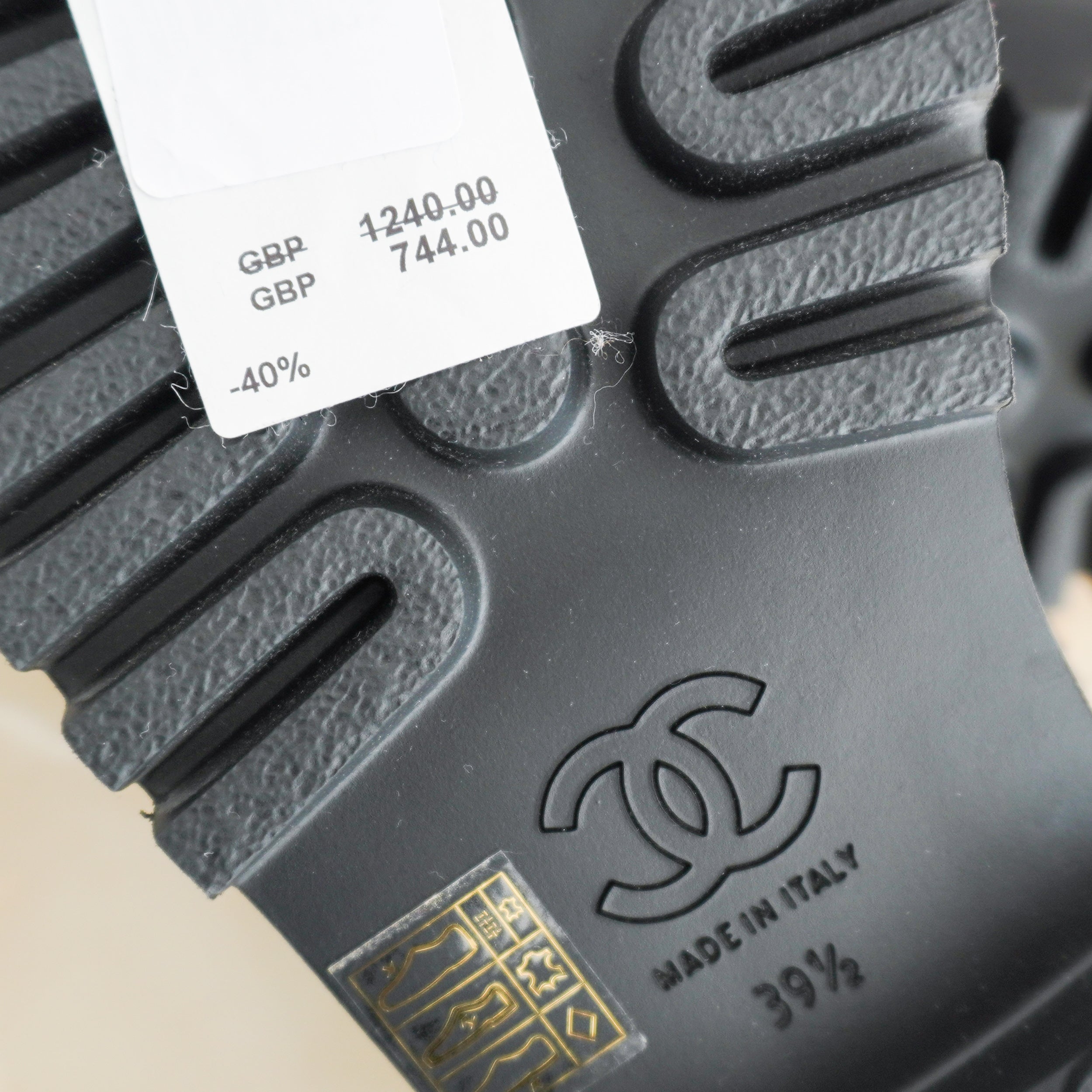 chanel-black-tweed-cc-loafers-authentic-preloved-Made-in-italy-picture-Chelsea-london