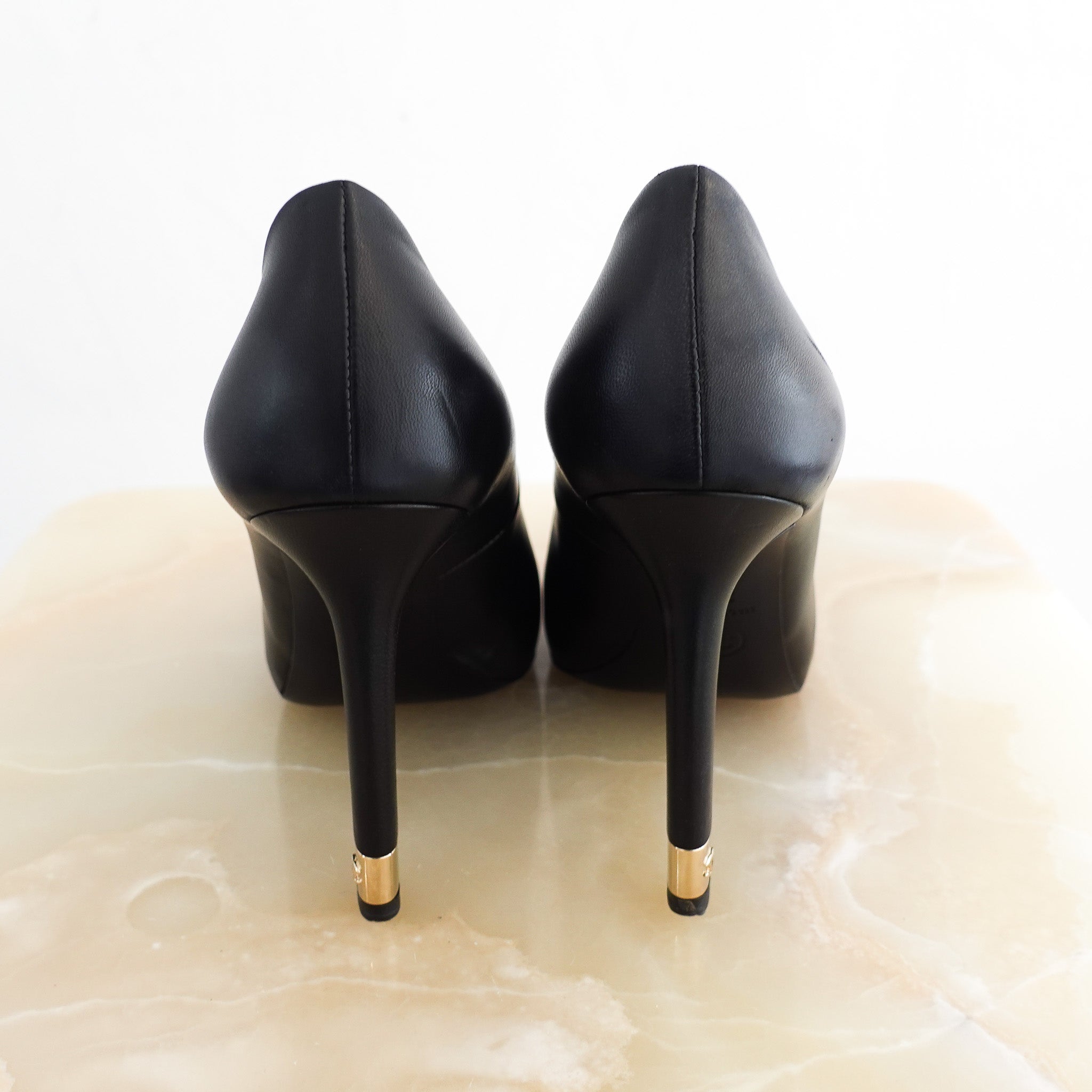 Chanel leather pumps in black | Authentic Preloved - Reloved Again