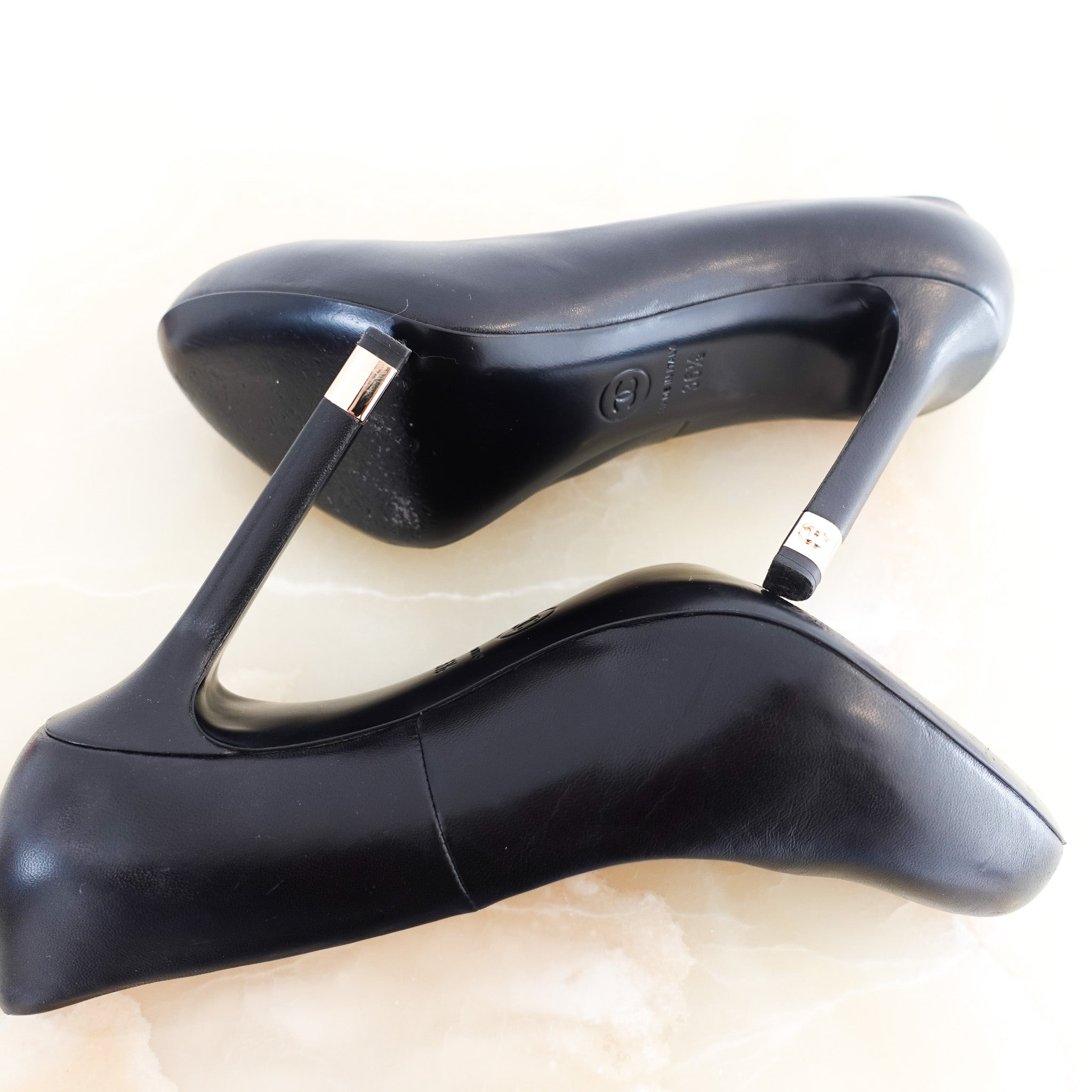 Chanel leather pumps in black | Authentic Preloved - Reloved Again