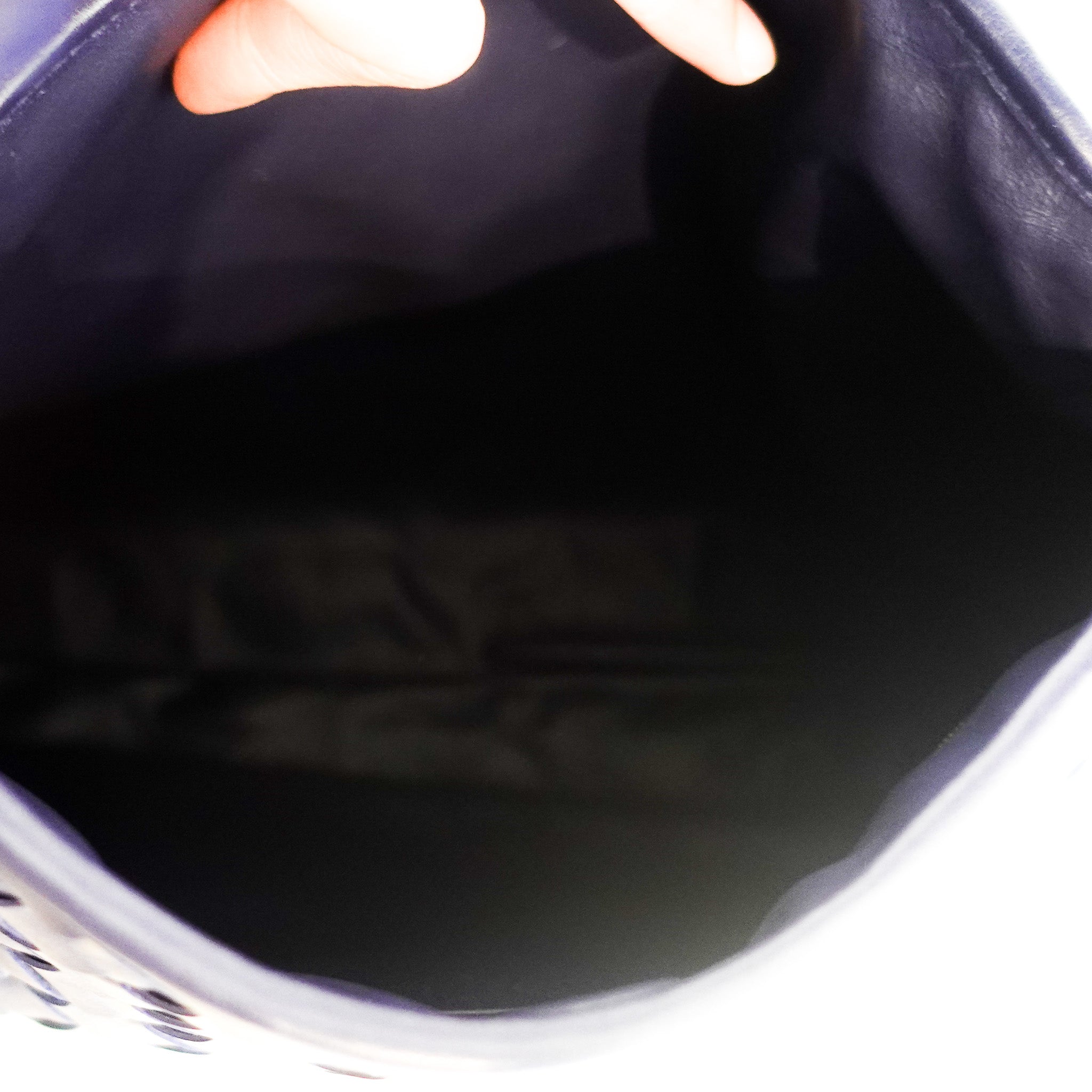 current-season-bottega-veneta-hop-small-shoulder-bag-in-navy-interior-picture-chelsea-london