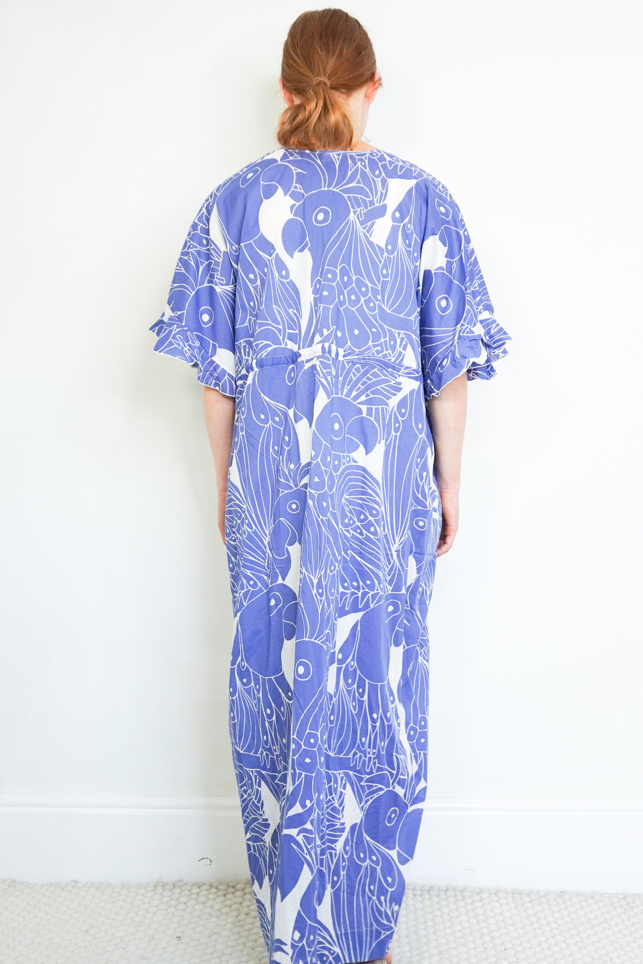 Back picture of the Eres kaftan showing the waist and length