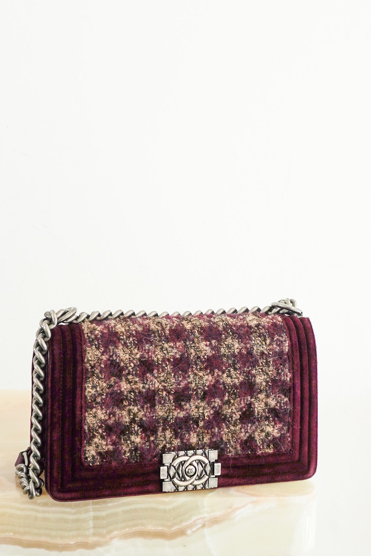 front Chanel Paris-Edimbourg Medium Boy Bag