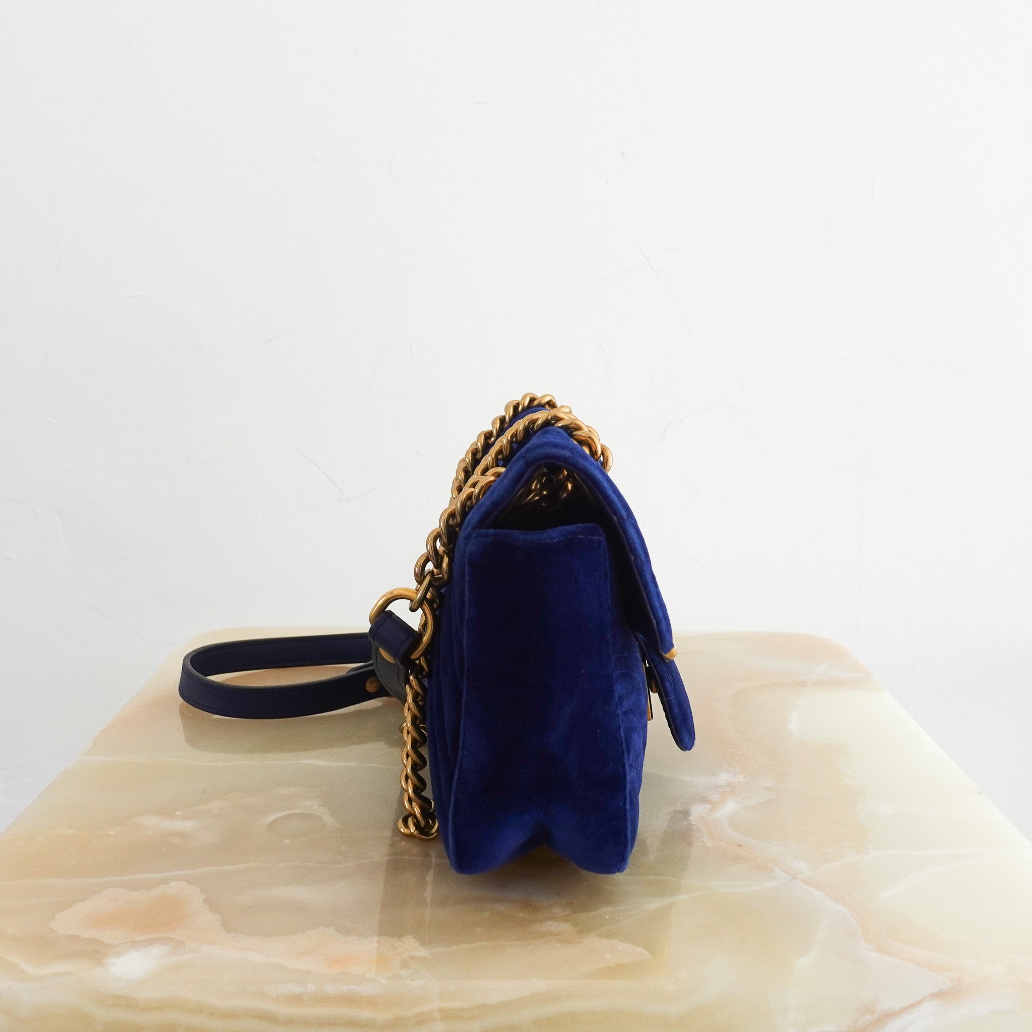 gucci-gg-marmont-velour-shoulder-bag-in-blue-side-picture-chelsea-london