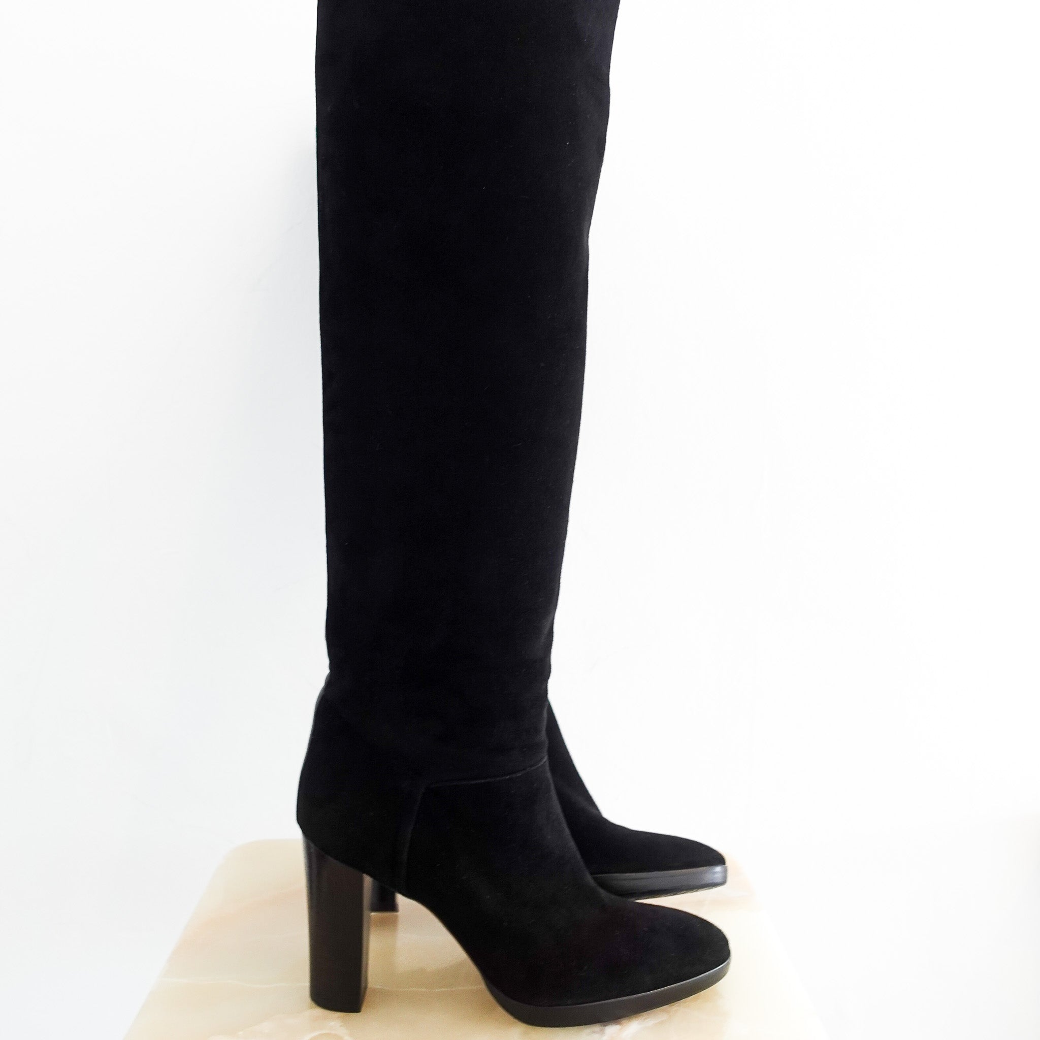 Loro Piana Knee high heeled Suede boots in black RRP £1600 | Authentic Preloved - Reloved Again