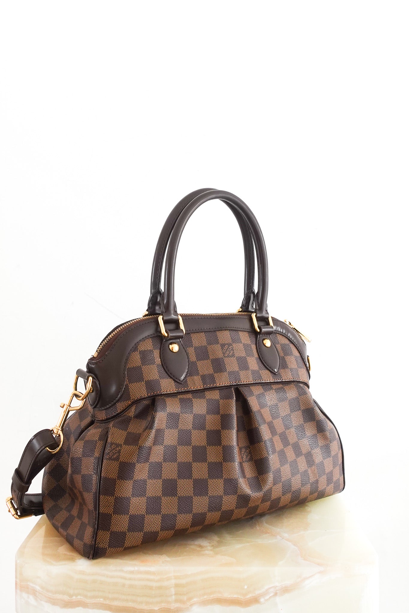 louis-vuitton-trevi-bag-cover-picture-chelsea-london