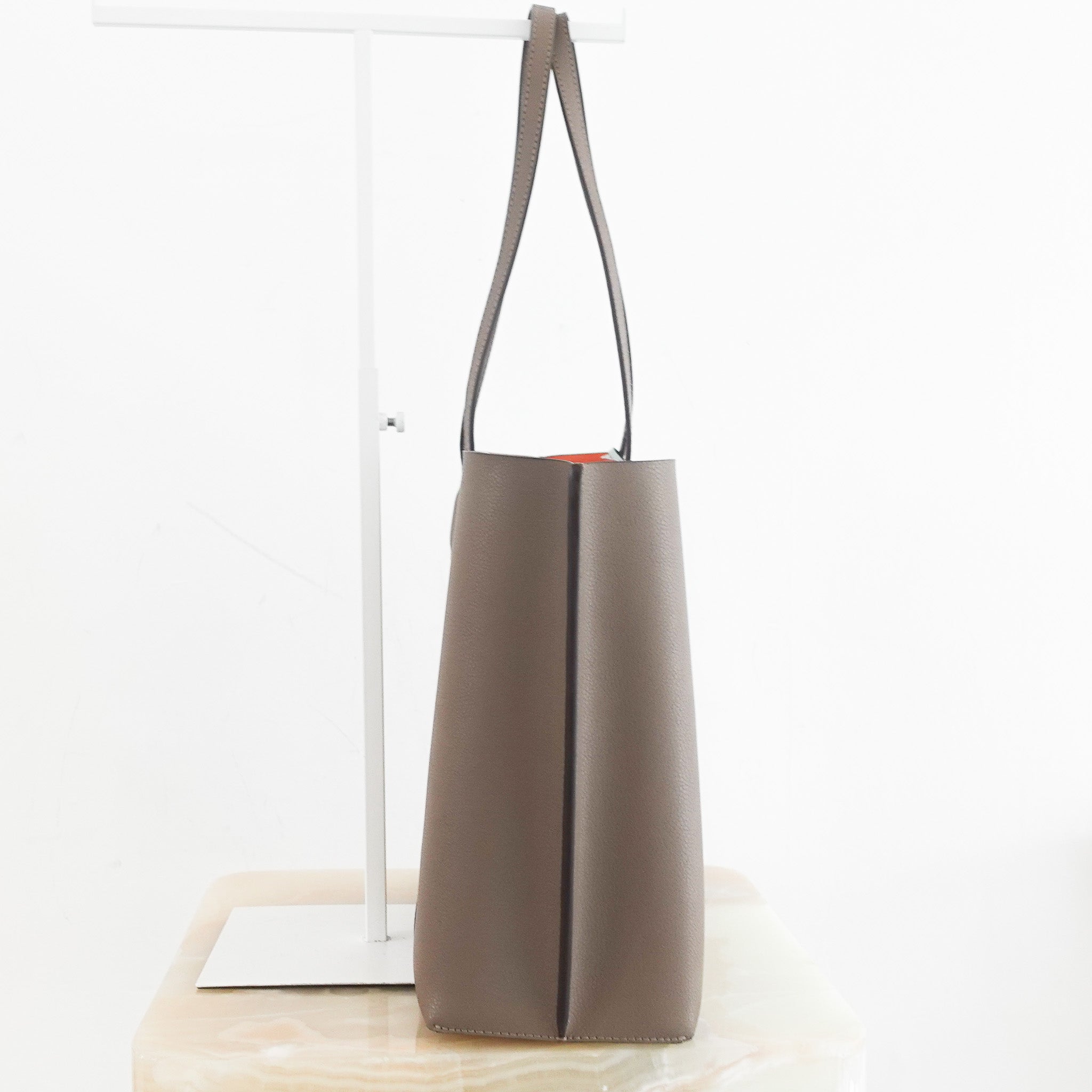 tory-burch-perry-tote-side-picture-chelsea-london