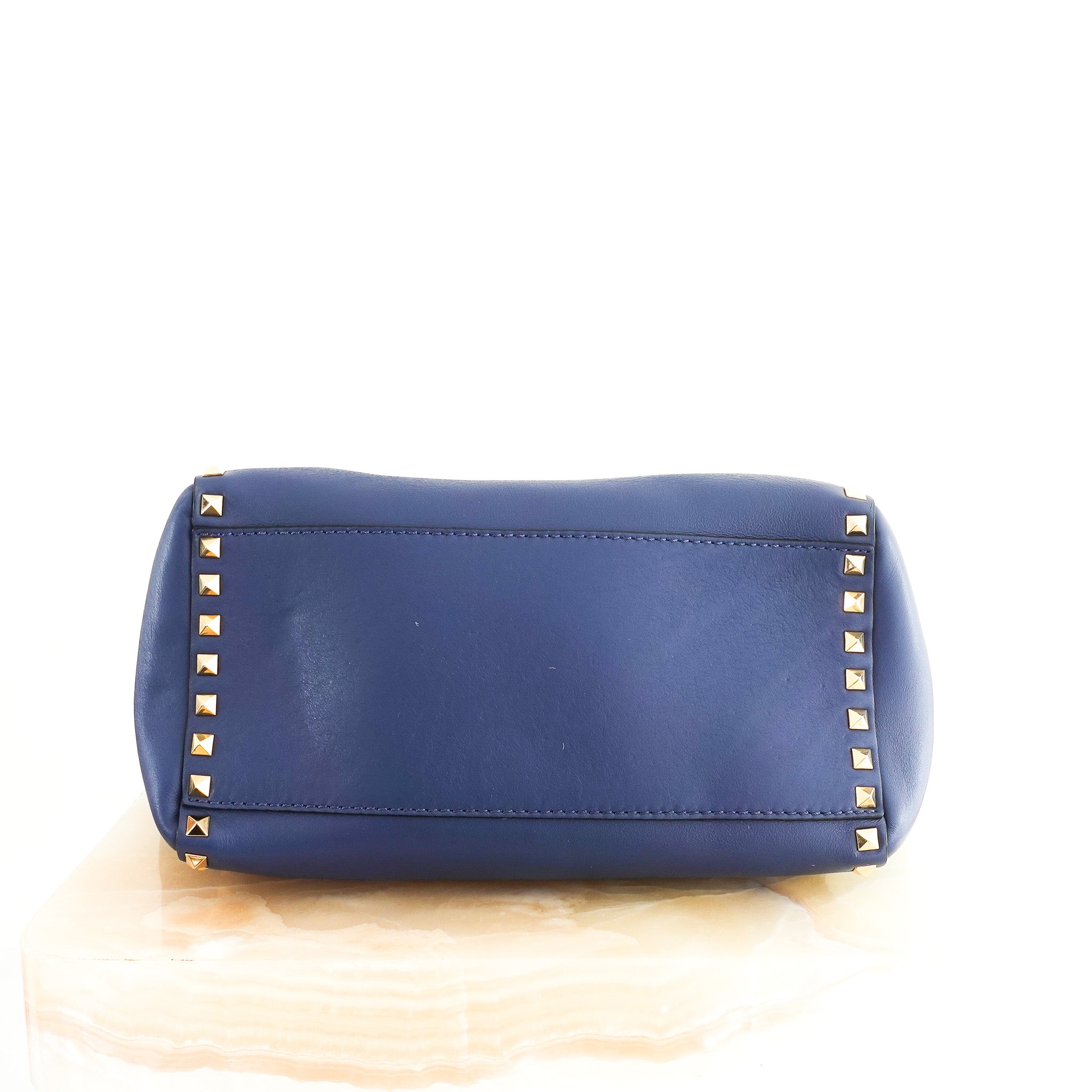 valentino-blue-rockstud-tote-bag-bottom-picture-chelsea-london