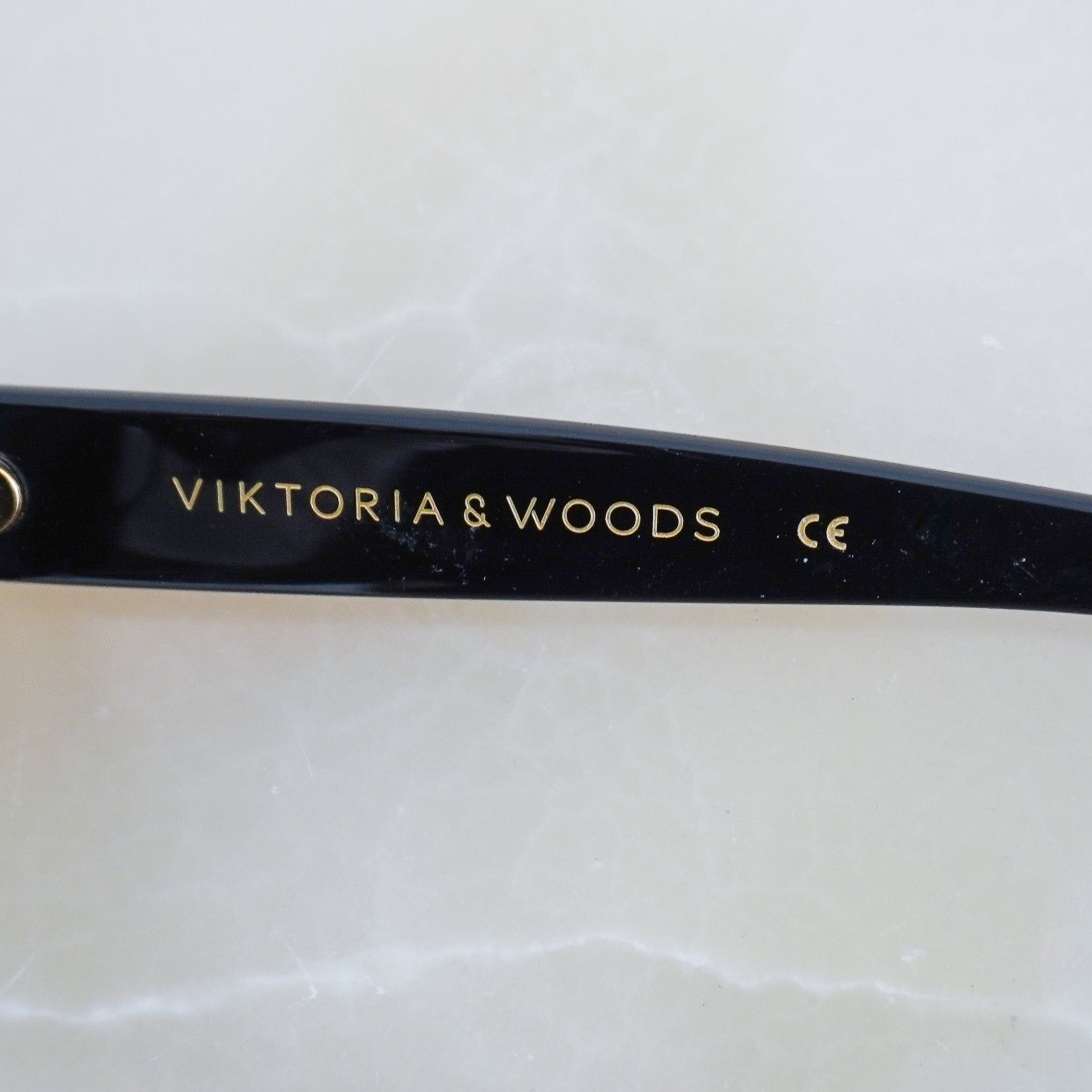 Logo picture of the Viktoria & Woods SUnglasses showing the brand name .