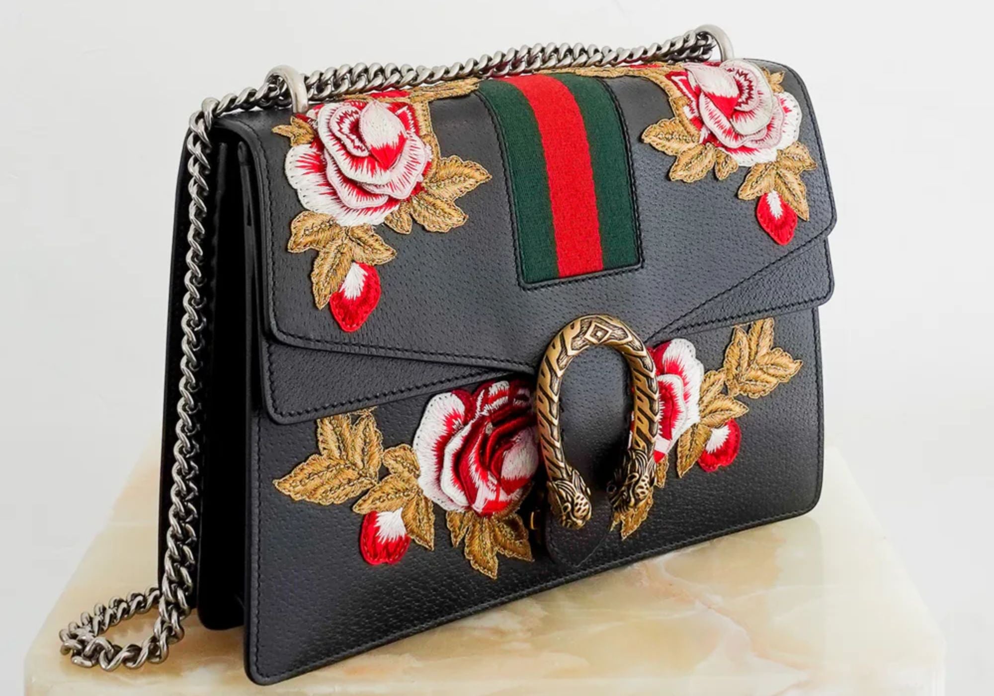 second-hand-Gucci-handbags-NEW-Gucci-Dionysus-Web-Stripe-Floral-Bag-displayed-in-Chelsea-boutique