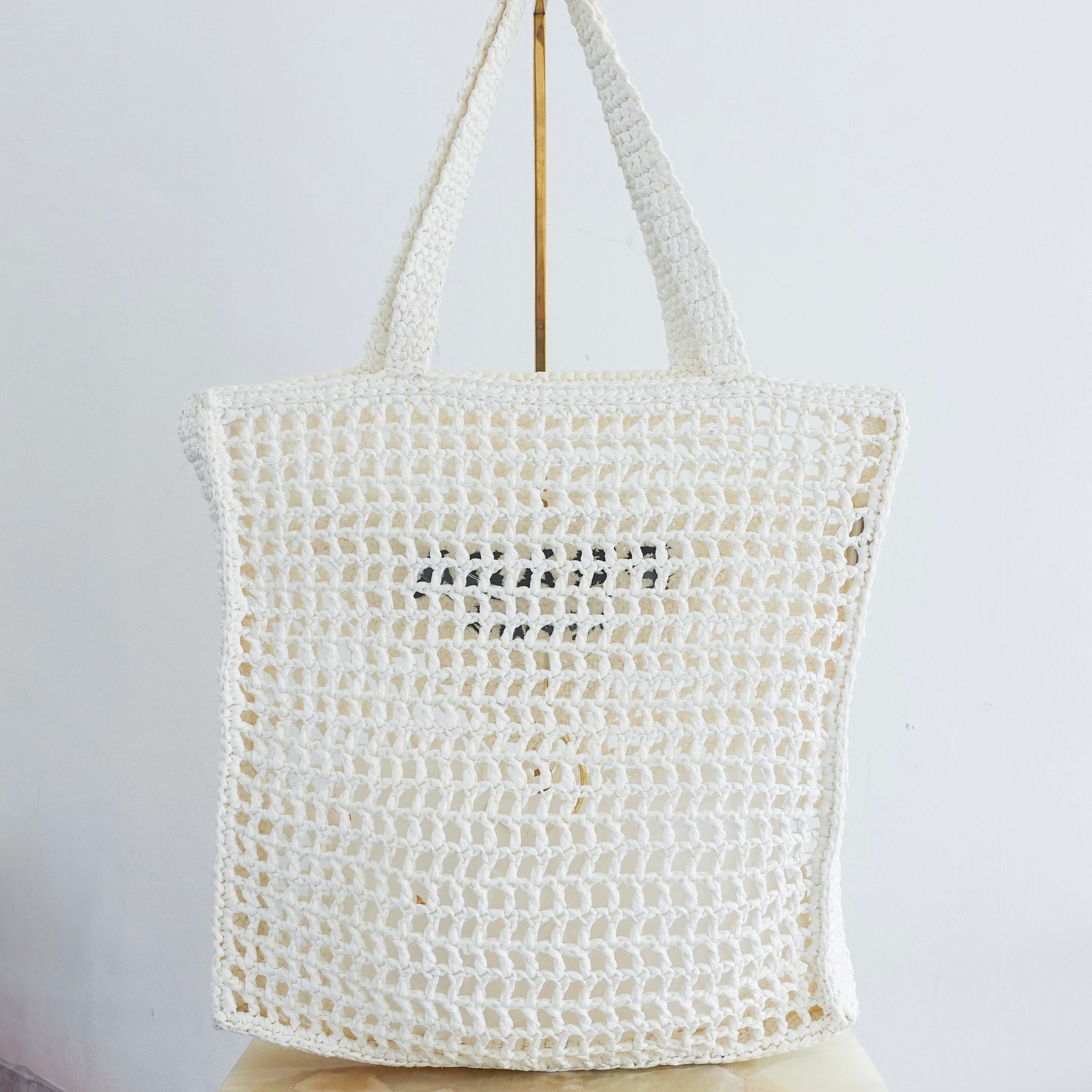 Small logo raffia tote white RRP £1550