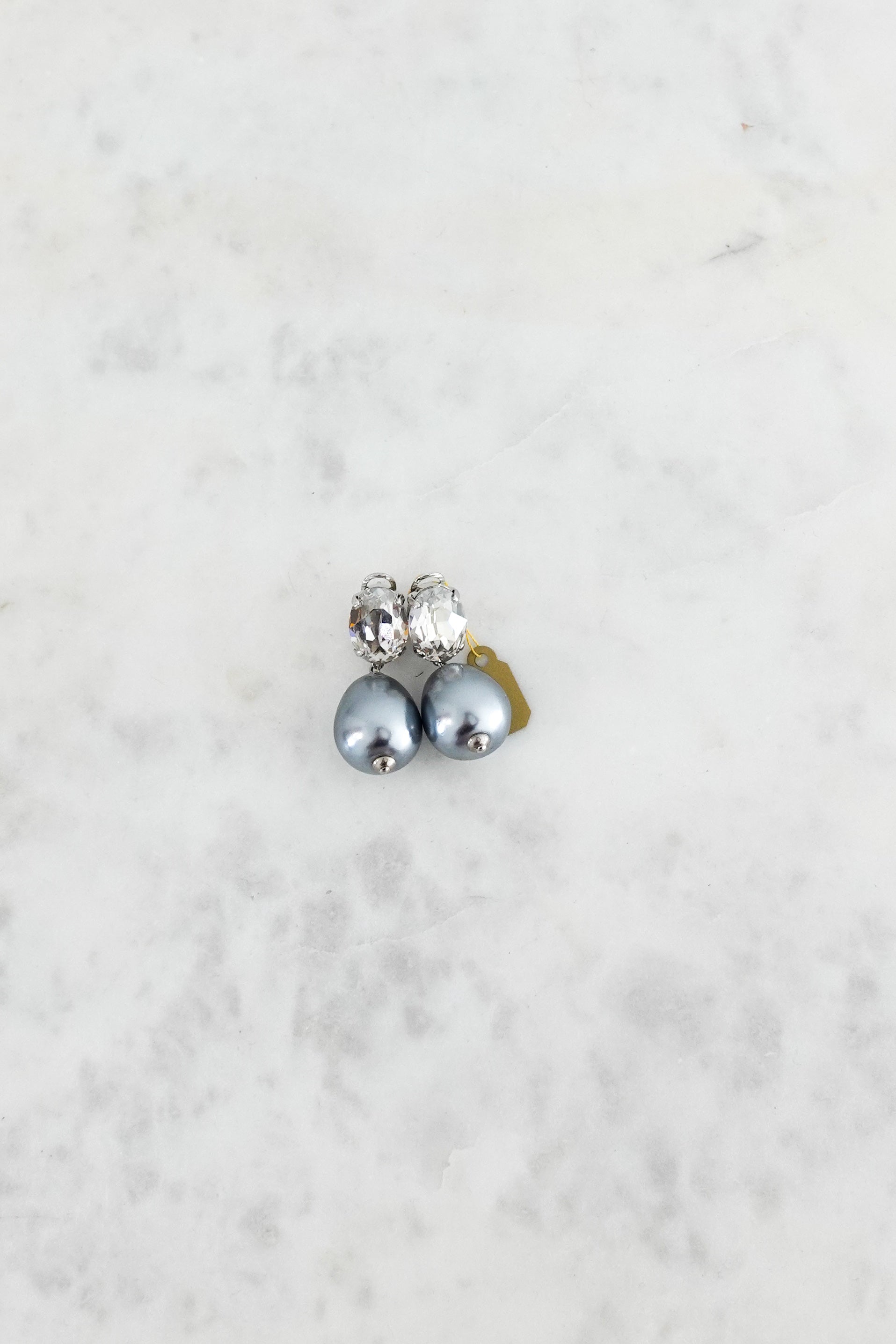 Grey & white pierced drop pearl earrings EA