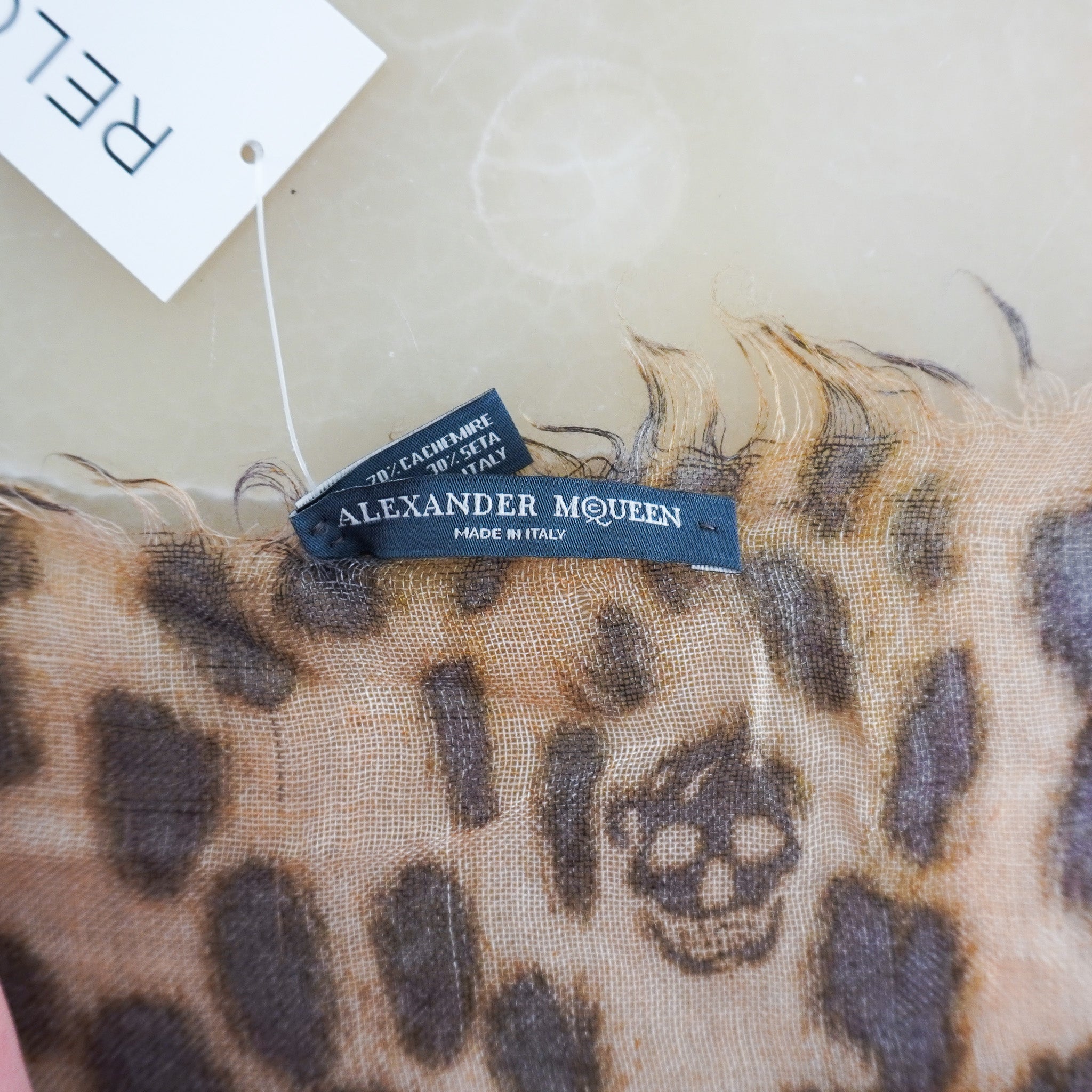 Alexander-McQueen-Leopard-Skull-Scarf-back-picture