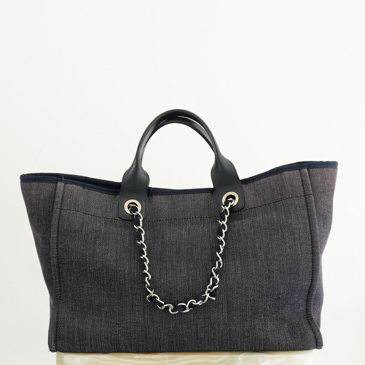 Back Image: Chanel Deuville Medium Denim Tote Bag