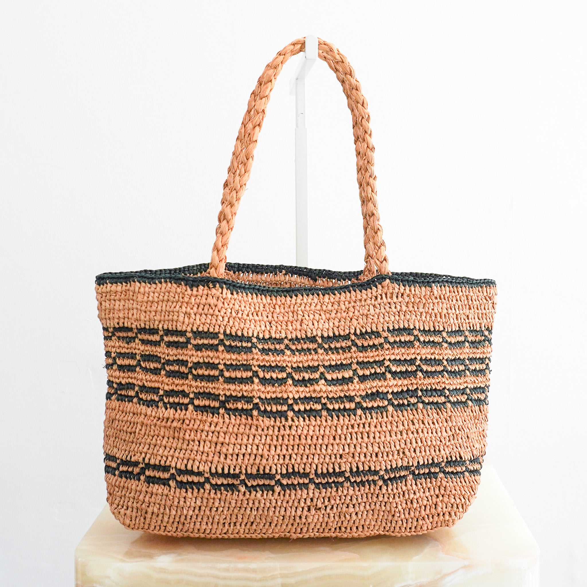 Back image of the Rouje Basket Bag 